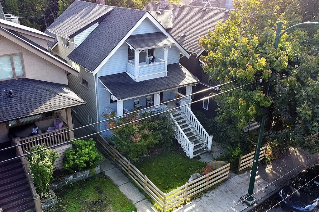 2318 Macdonald Street