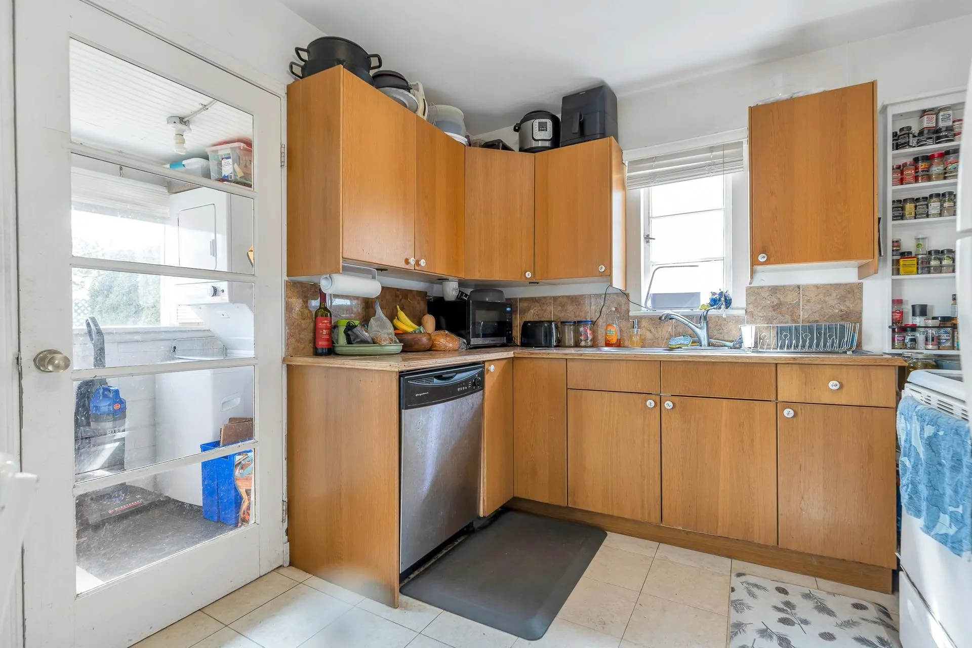 5092 Main Street