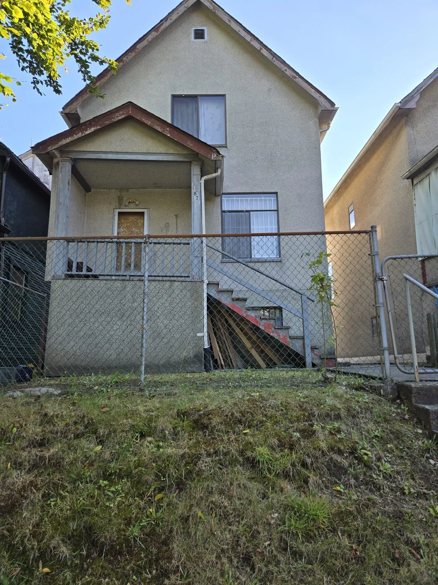 872 Union Street