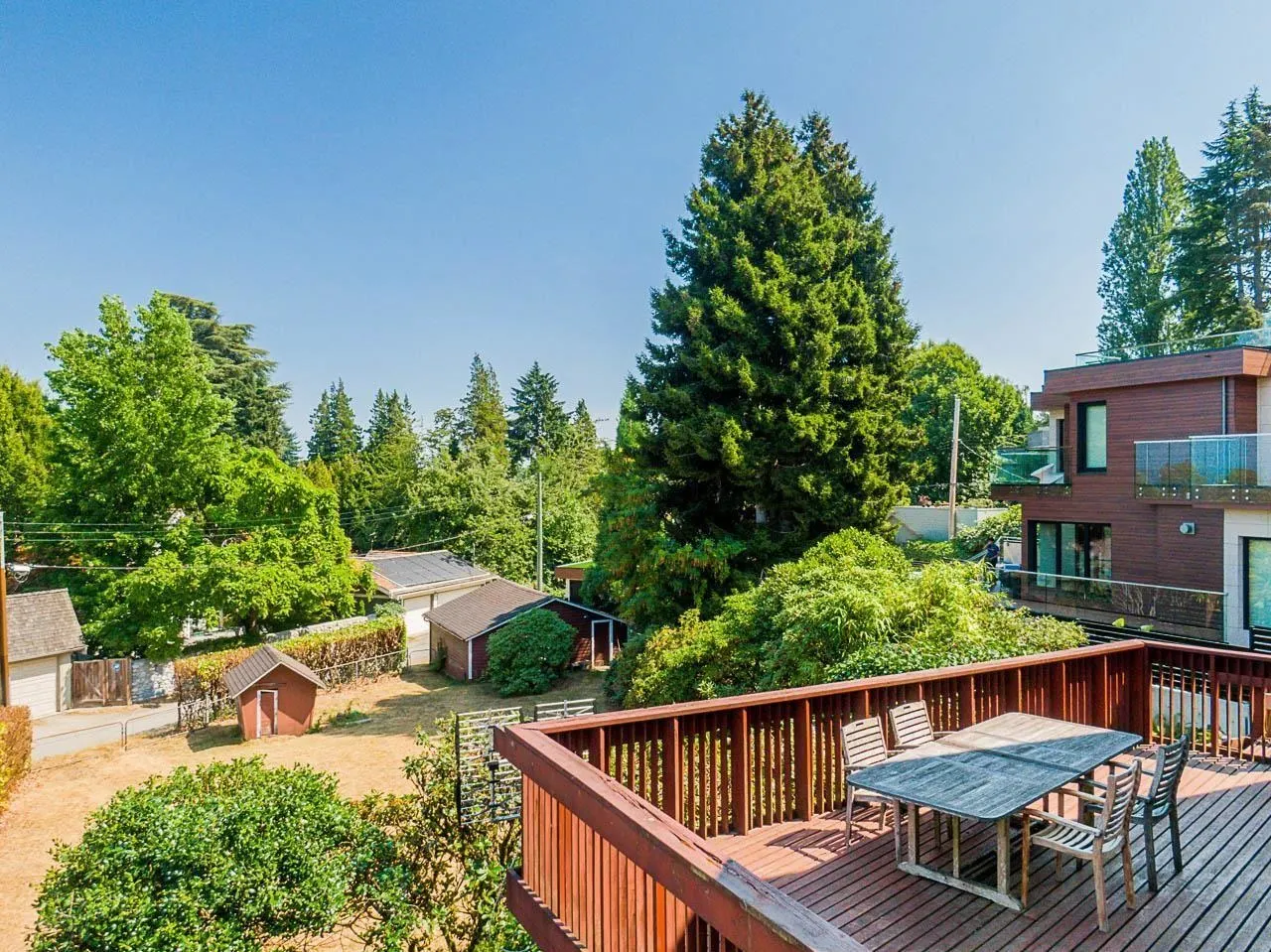 2516 Courtenay Street
