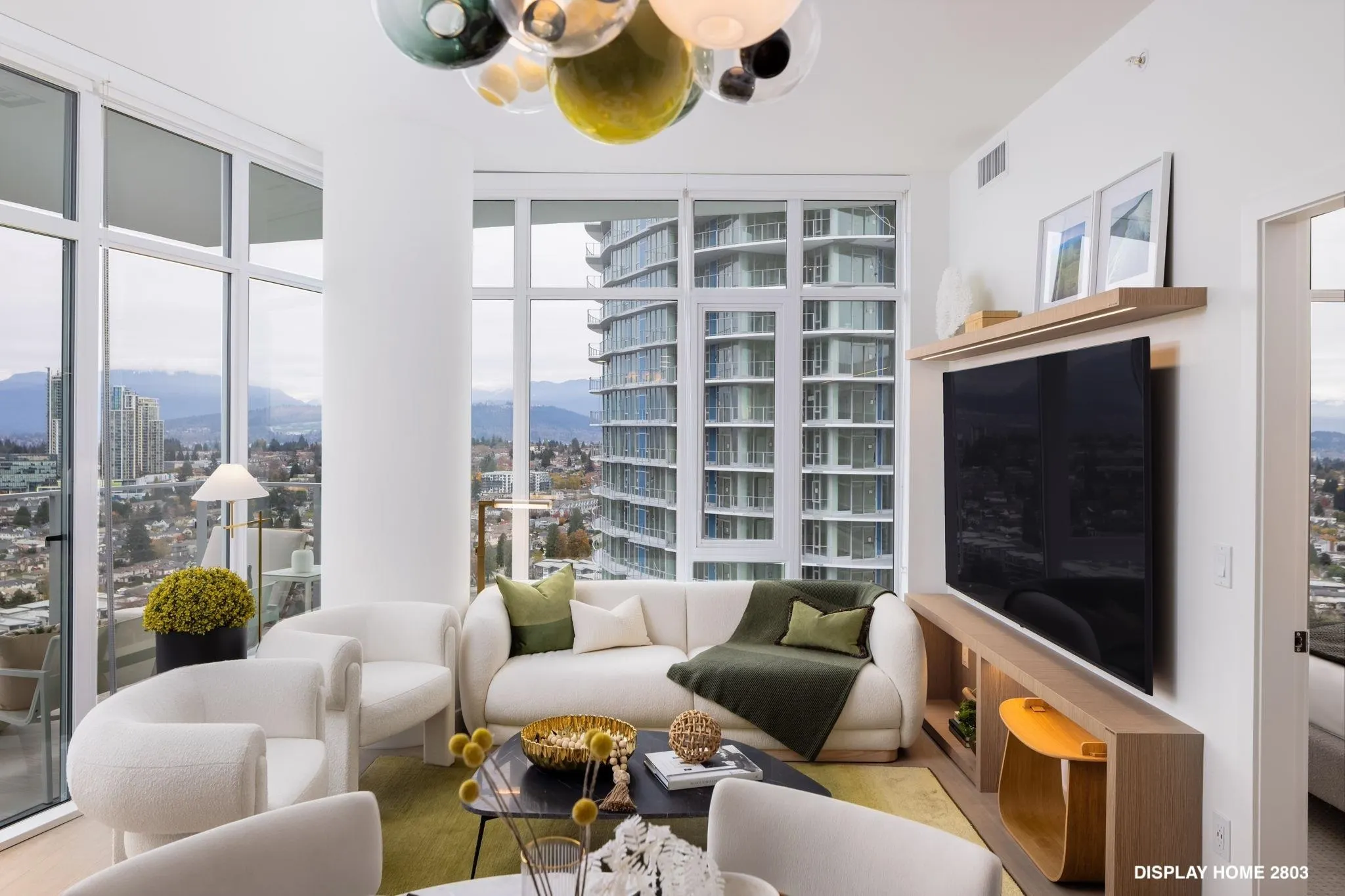 1603 7683 Park Crescent