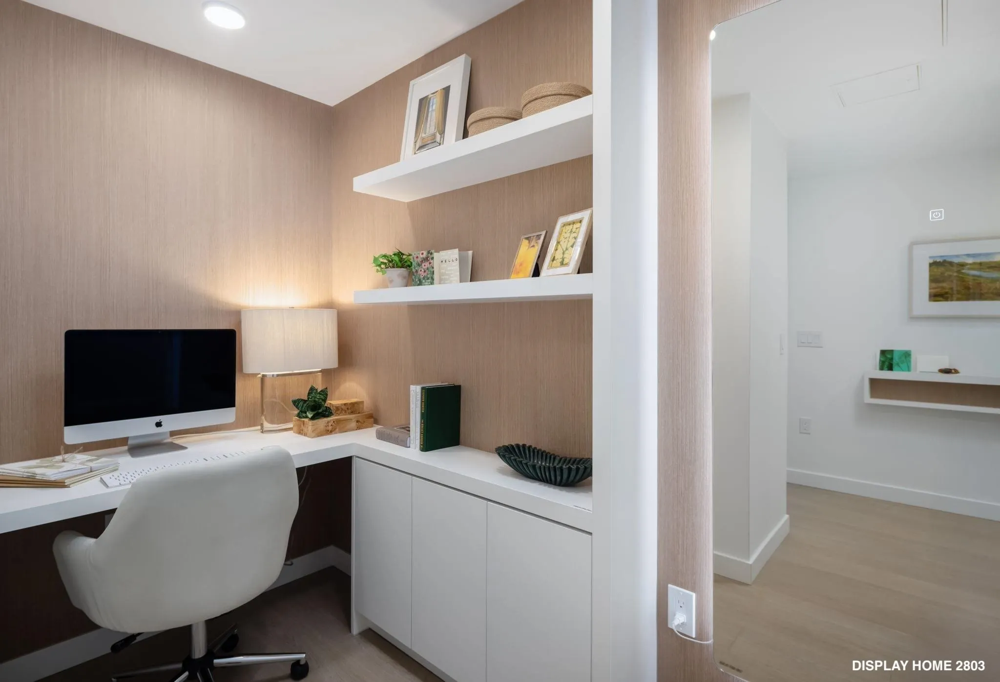 1603 7683 Park Crescent