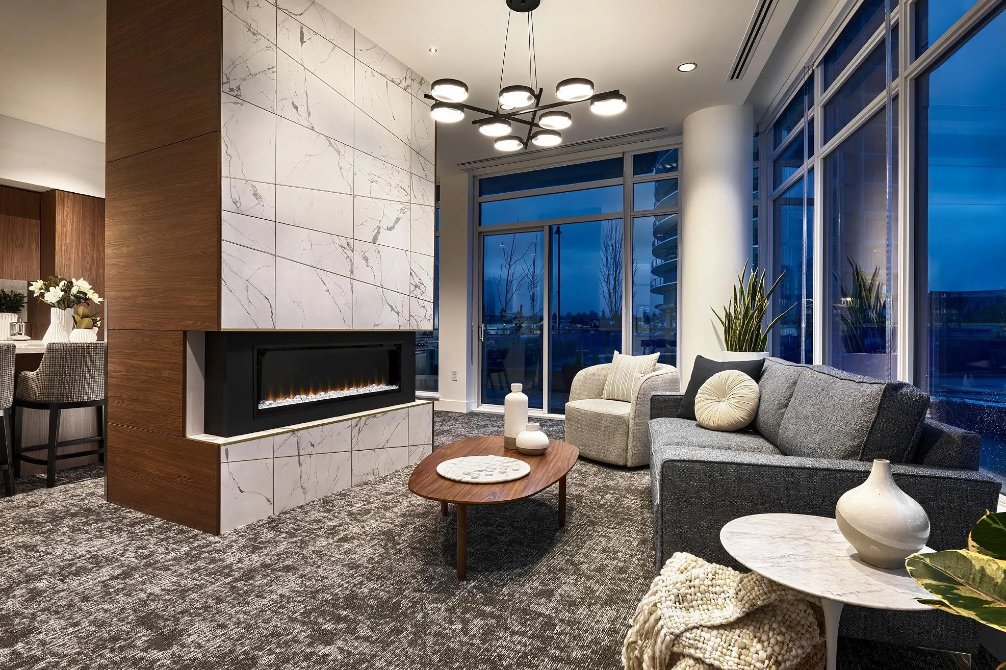 2206 7683 Park Crescent