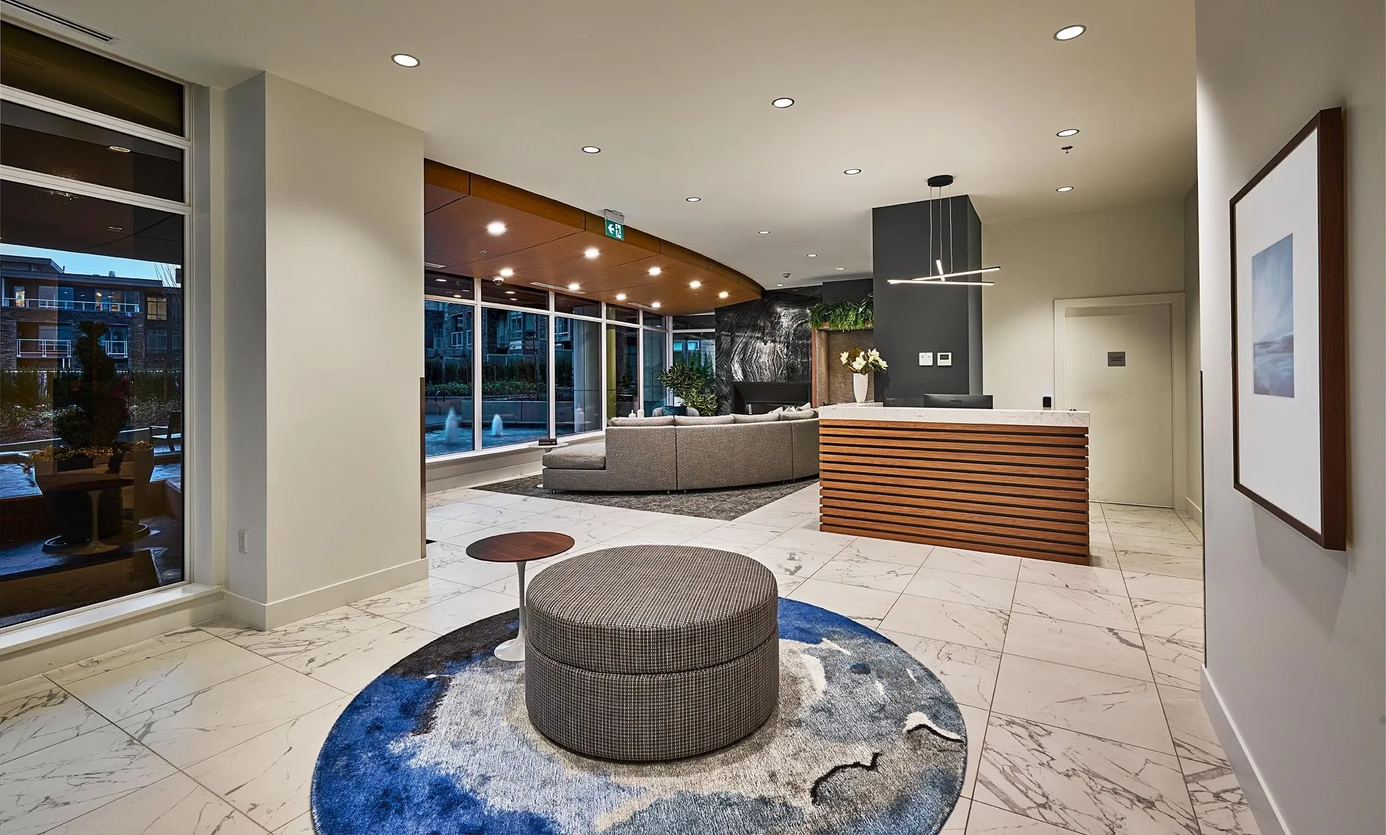 2206 7683 Park Crescent