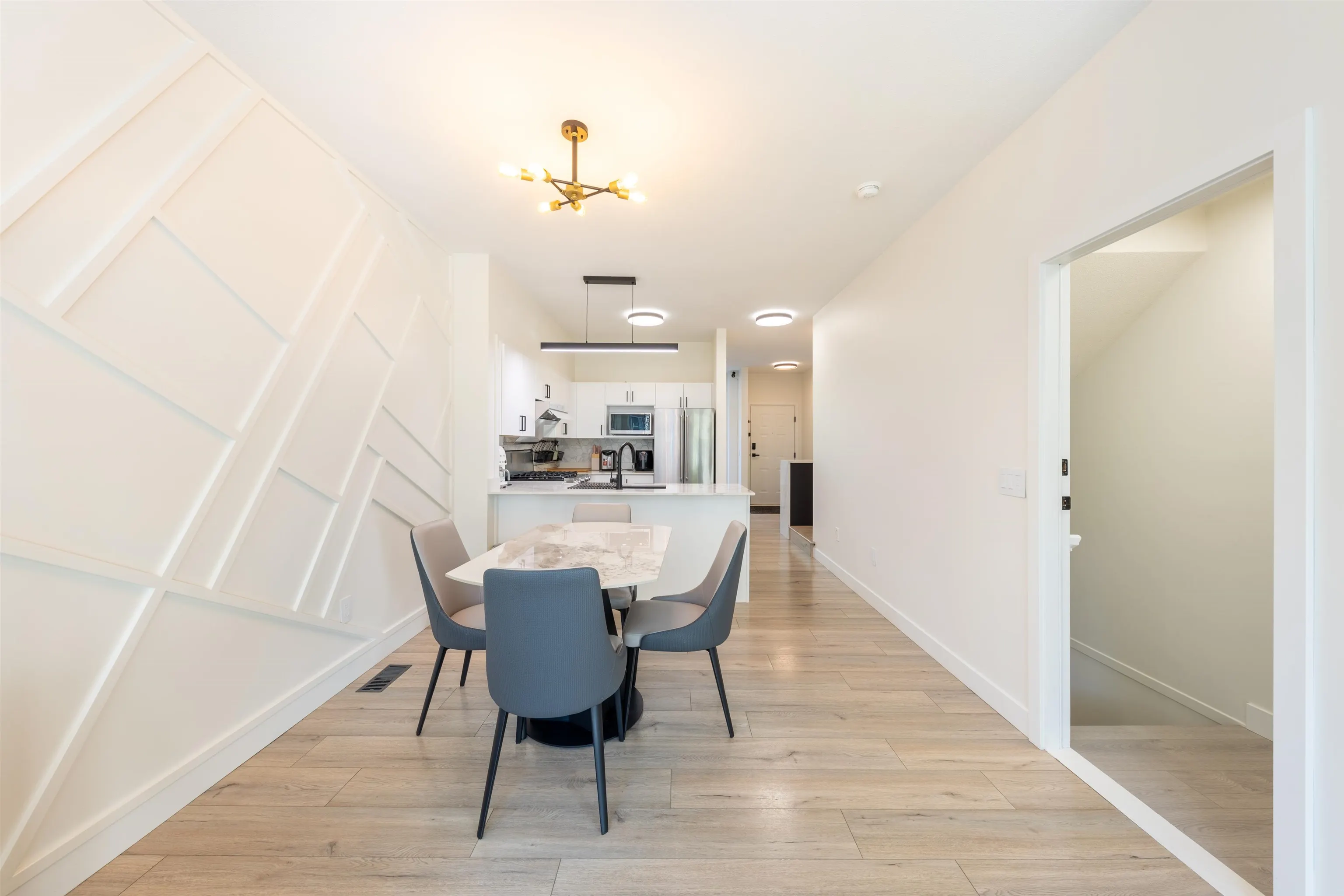 21 6179 No. 1 Road