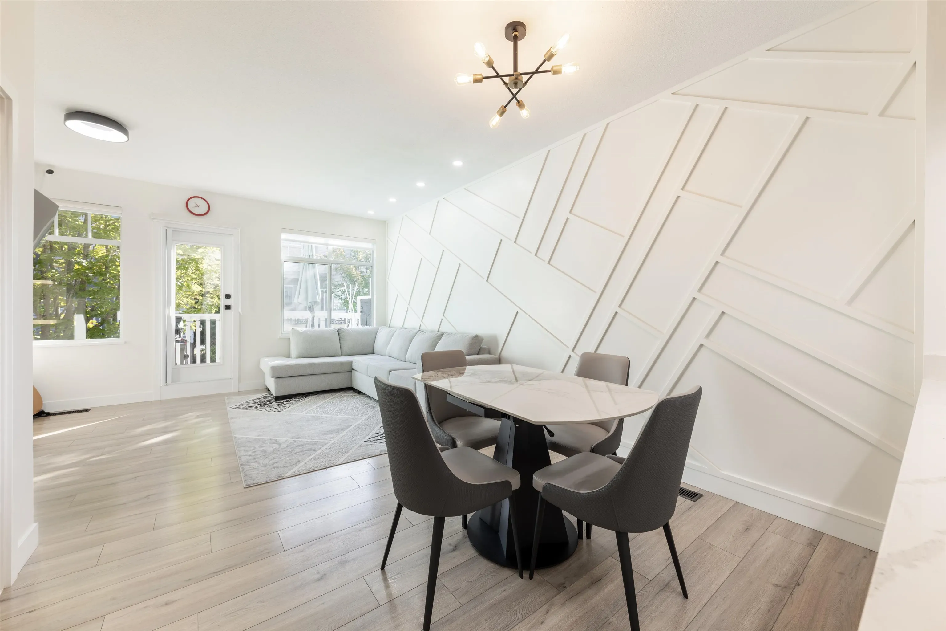 21 6179 No. 1 Road