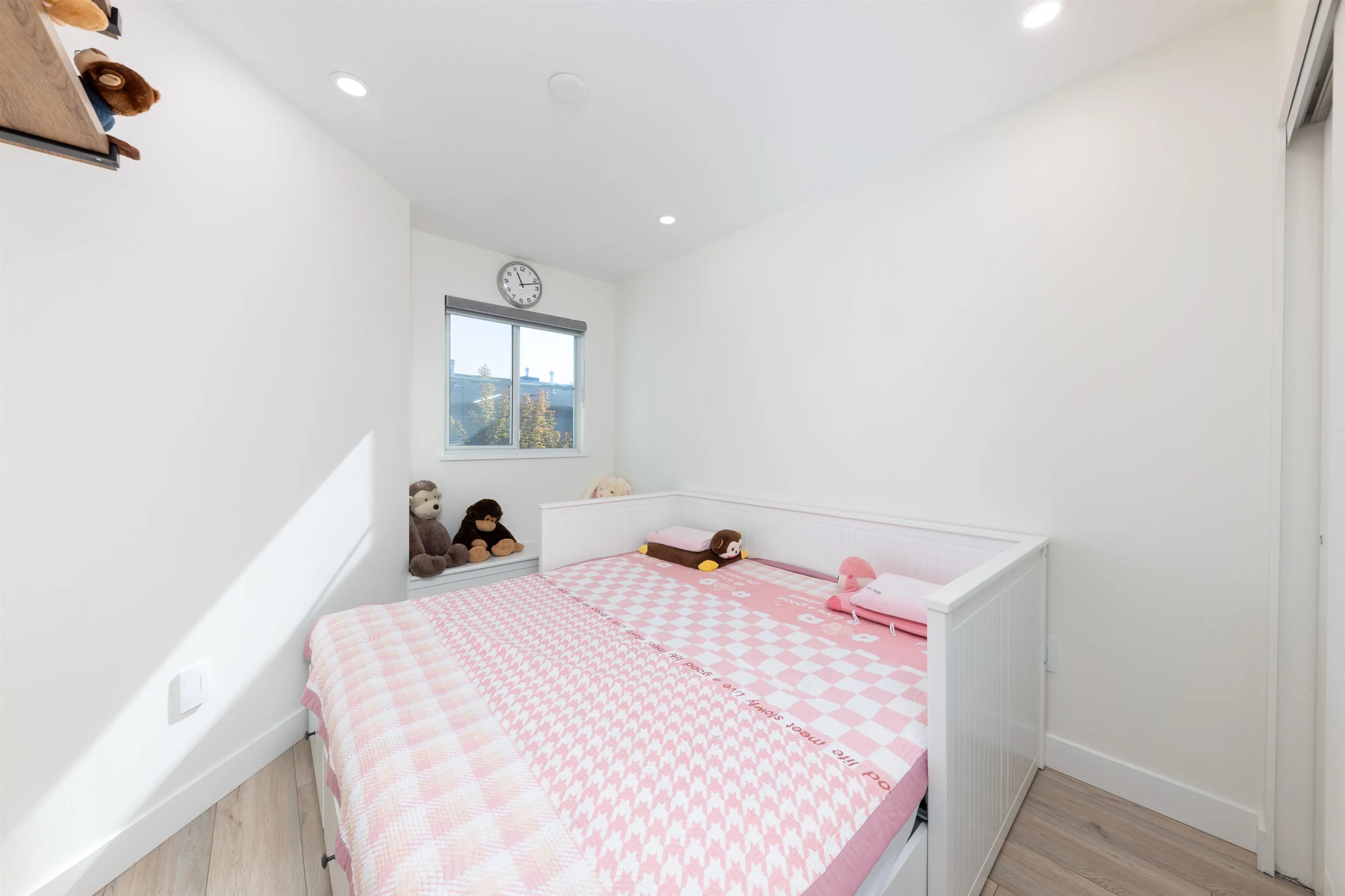 21 6179 No. 1 Road