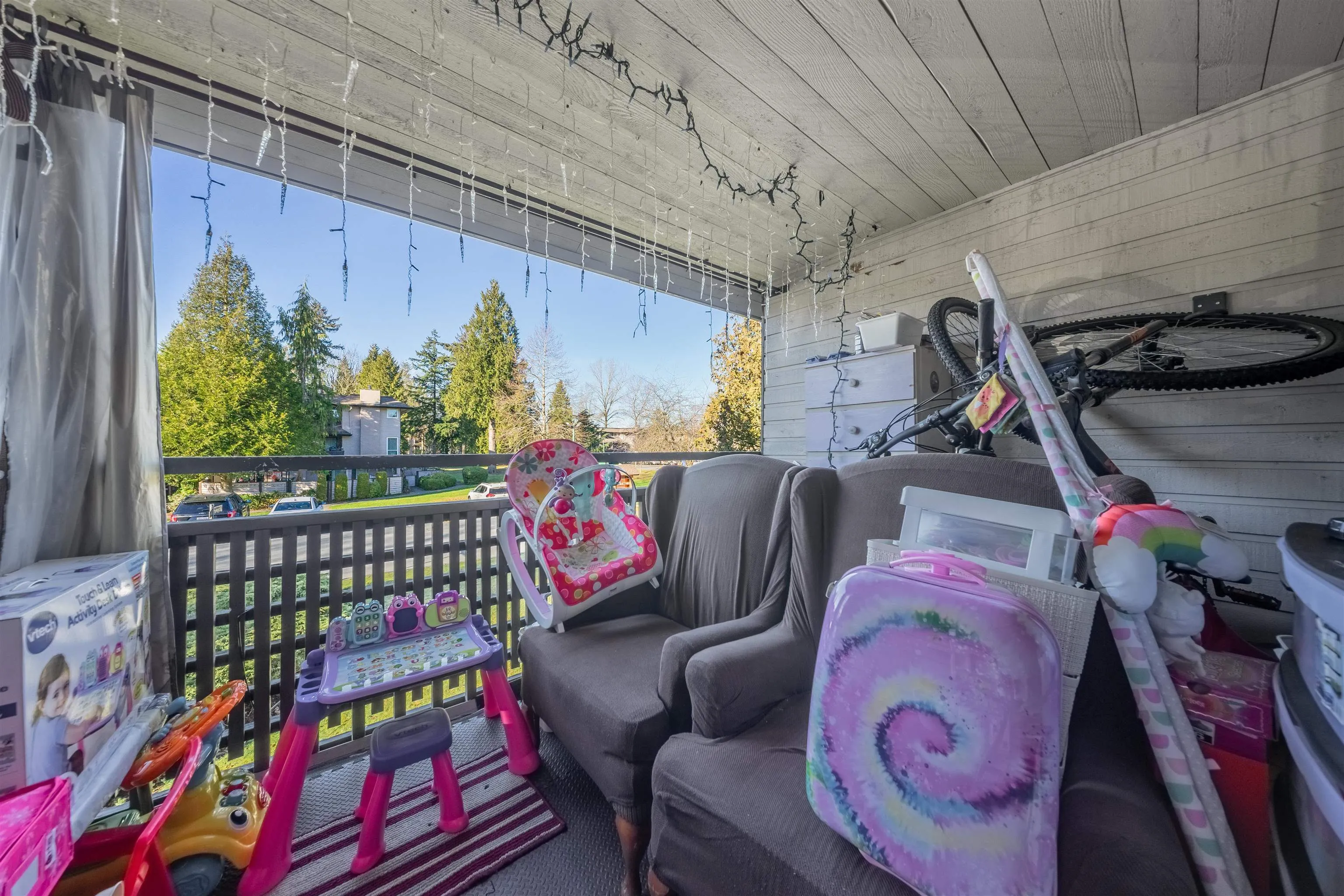10560 Holly Park Lane
