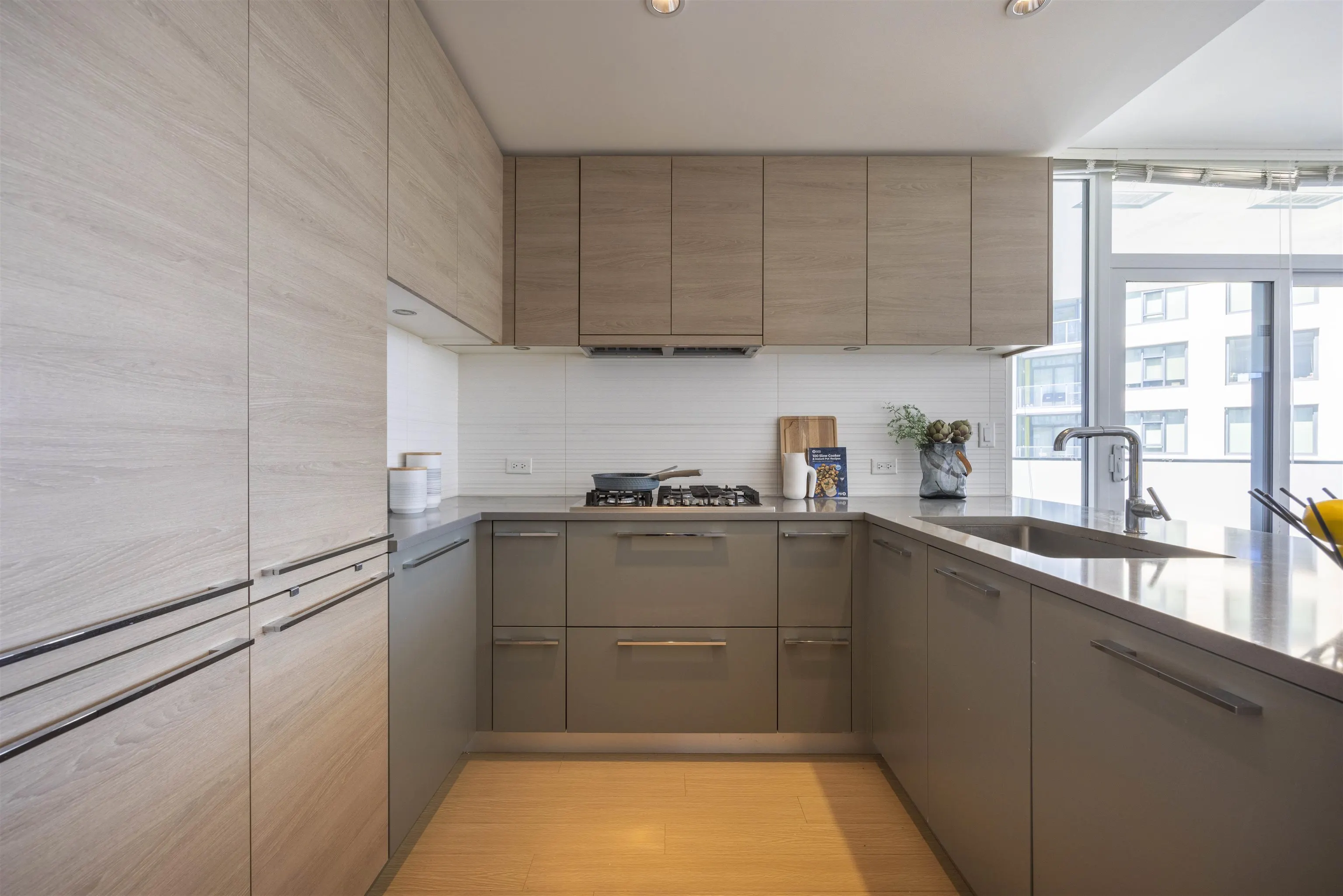 2002 7388 Kingsway