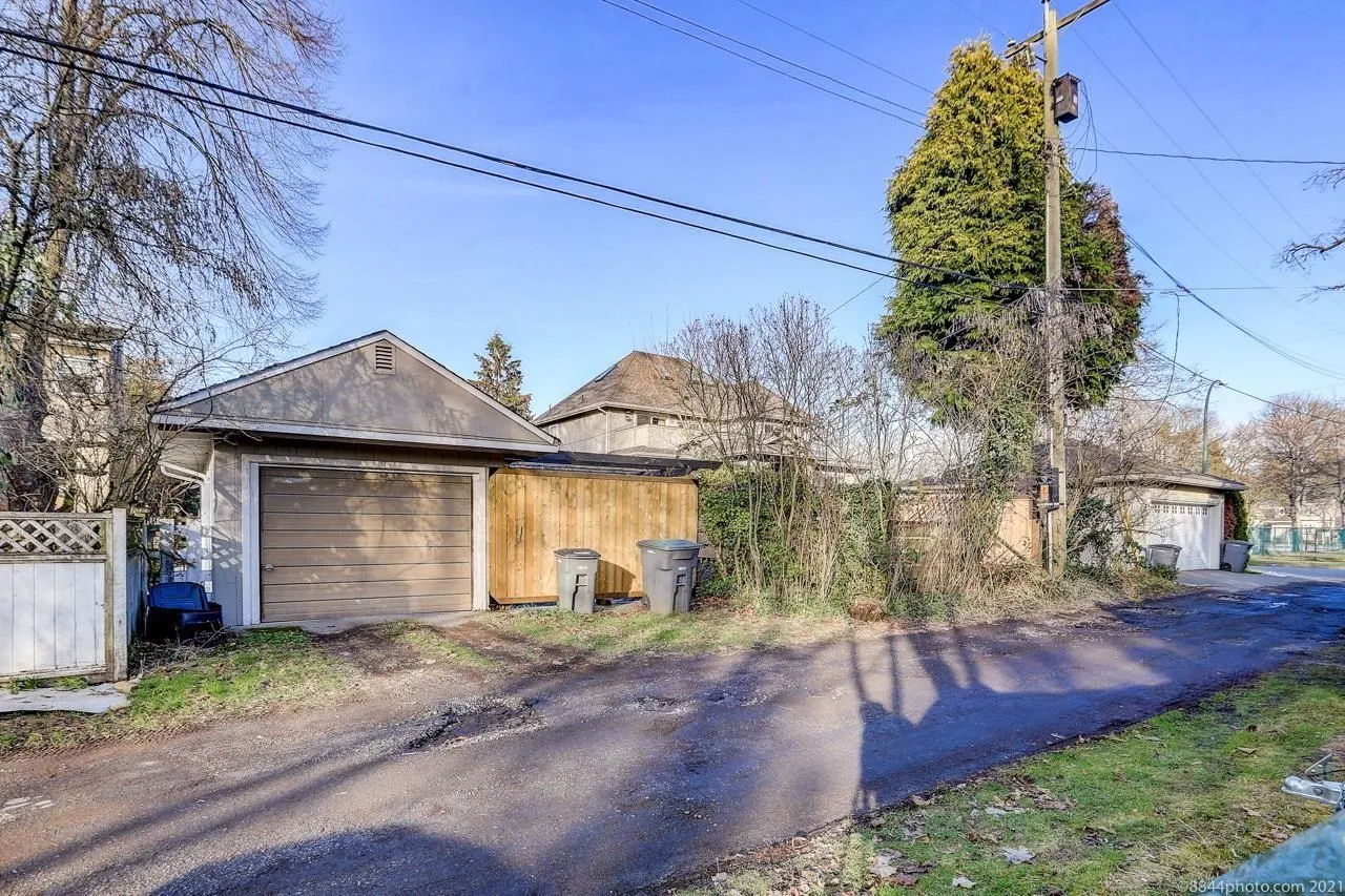 2016 W 48th Avenue