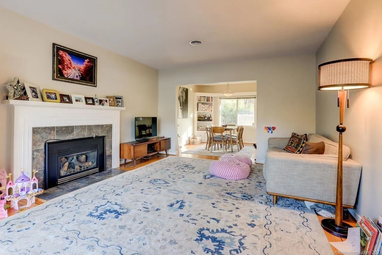 2016 W 48th Avenue