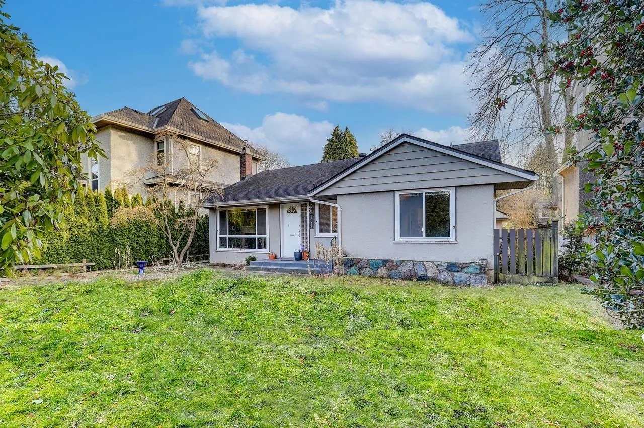2016 W 48th Avenue