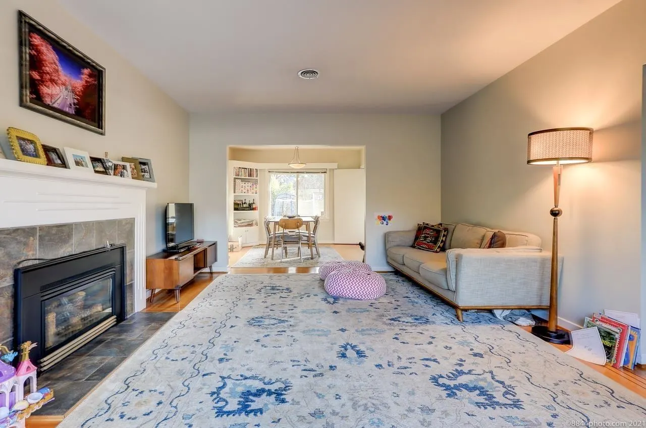 2016 W 48th Avenue