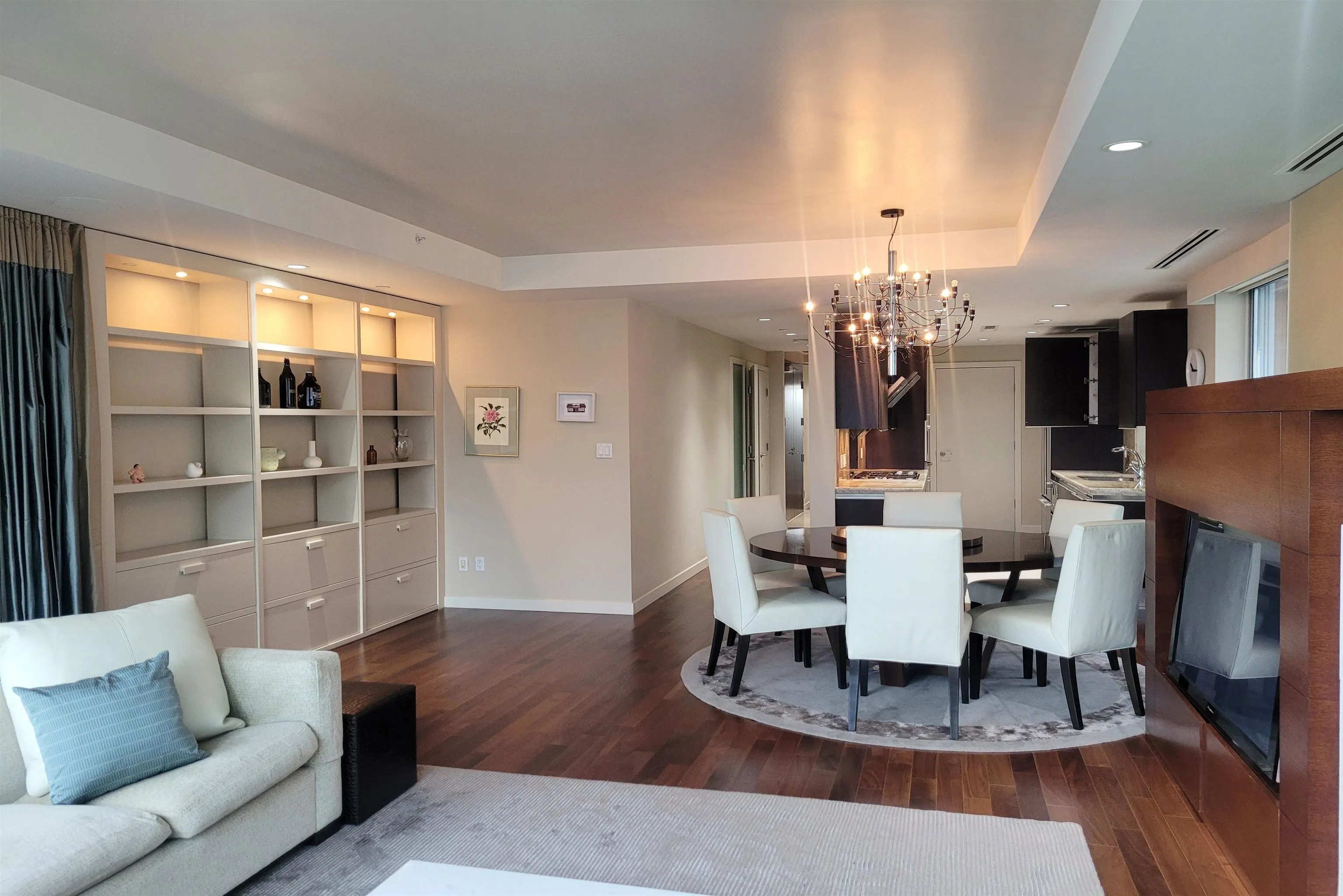 903 1169 W Cordova Street
