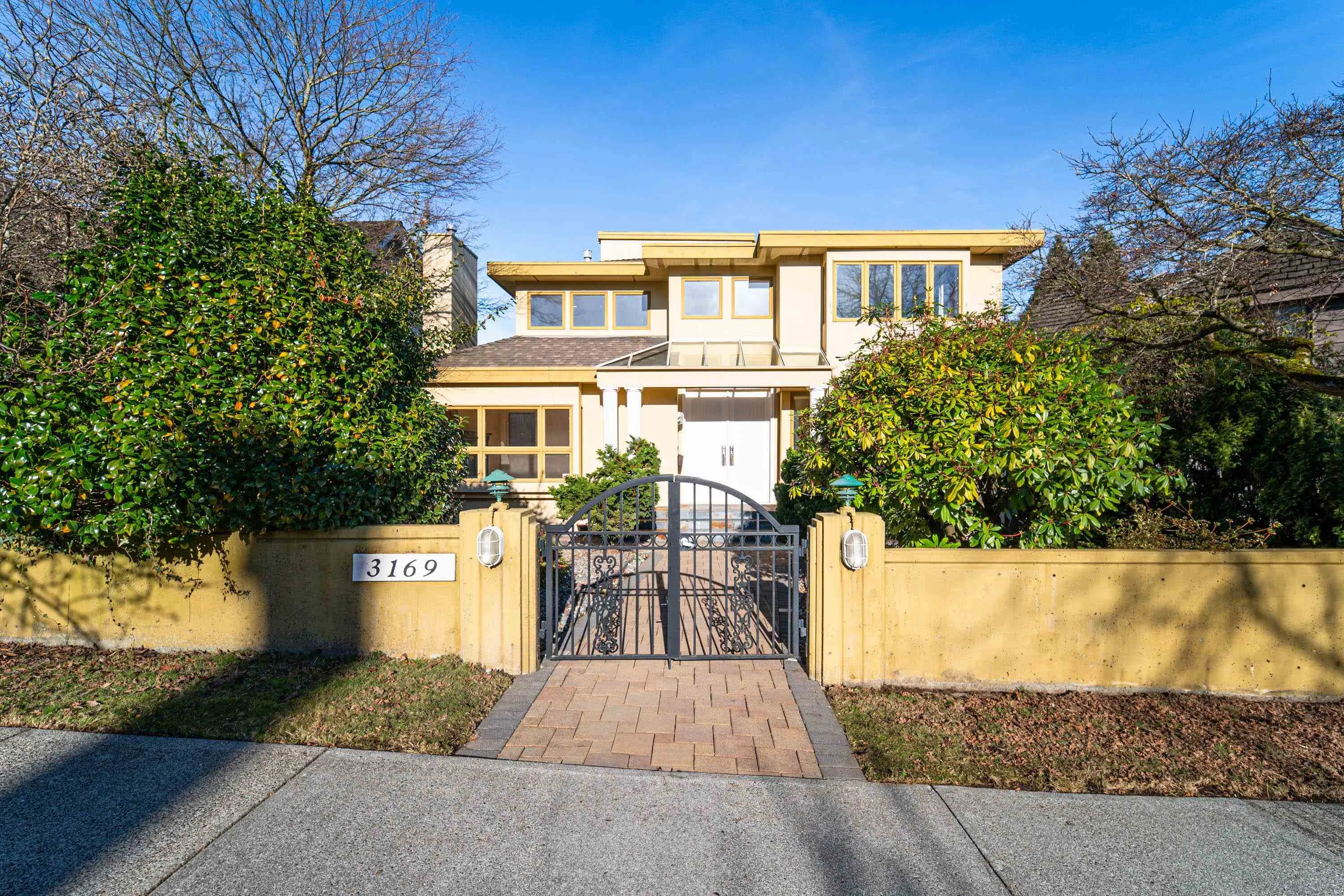 3169 W 23rd Avenue