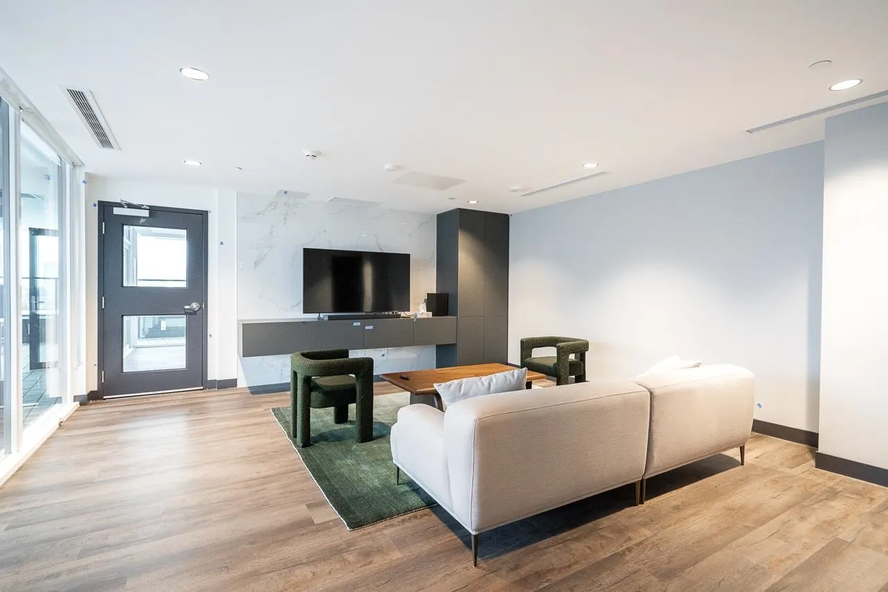 1507 10750 135a Street