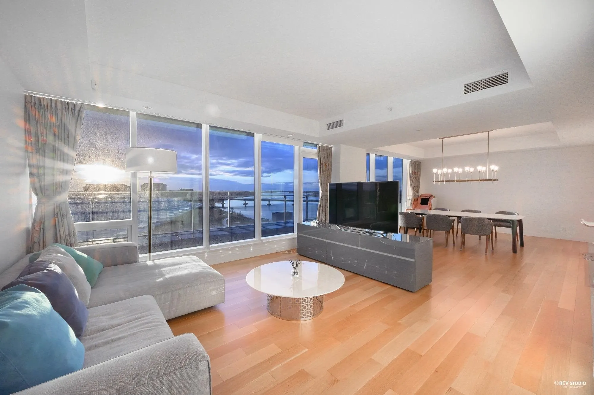 1003 6611 Pearson Way