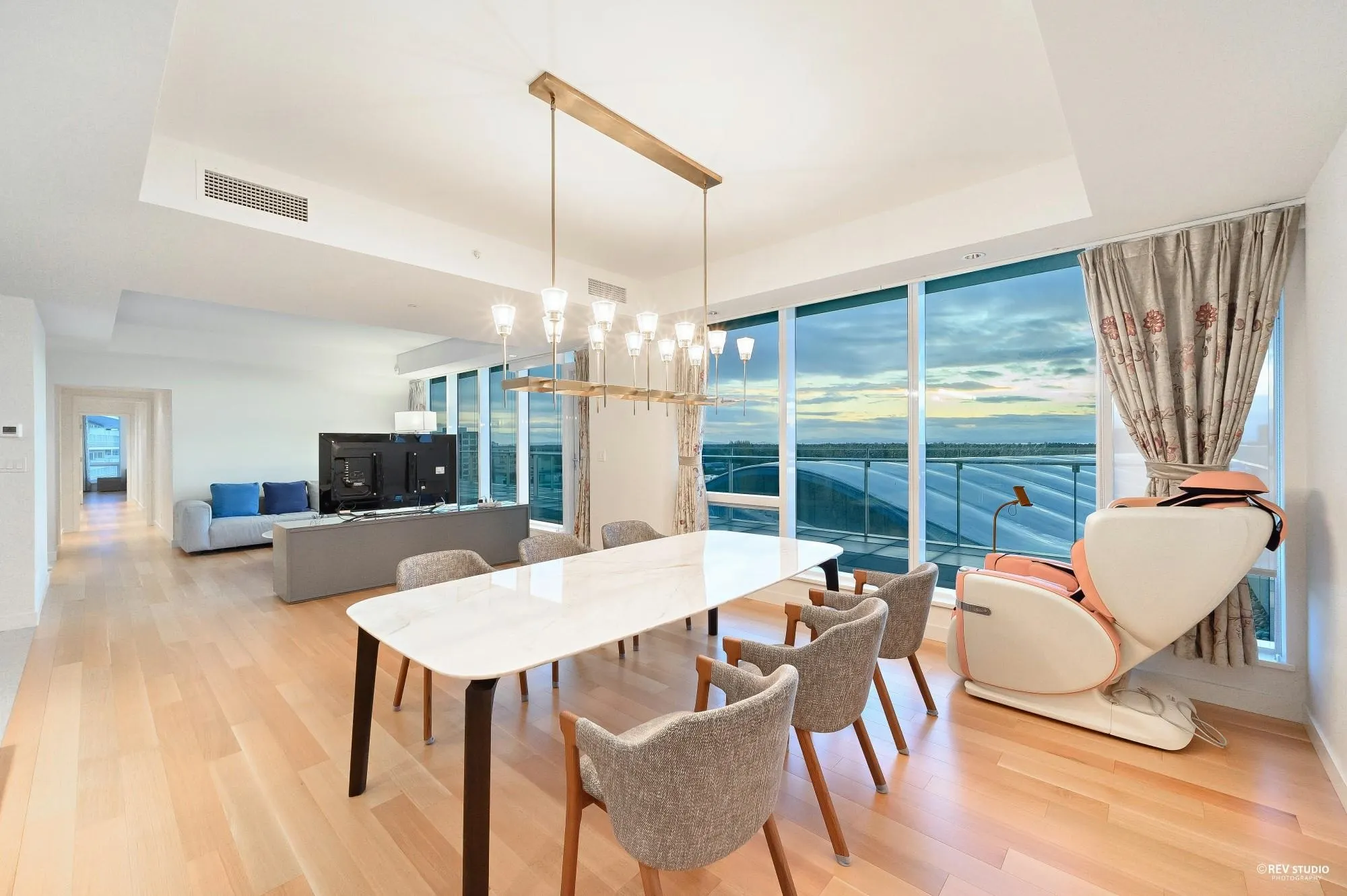 1003 6611 Pearson Way
