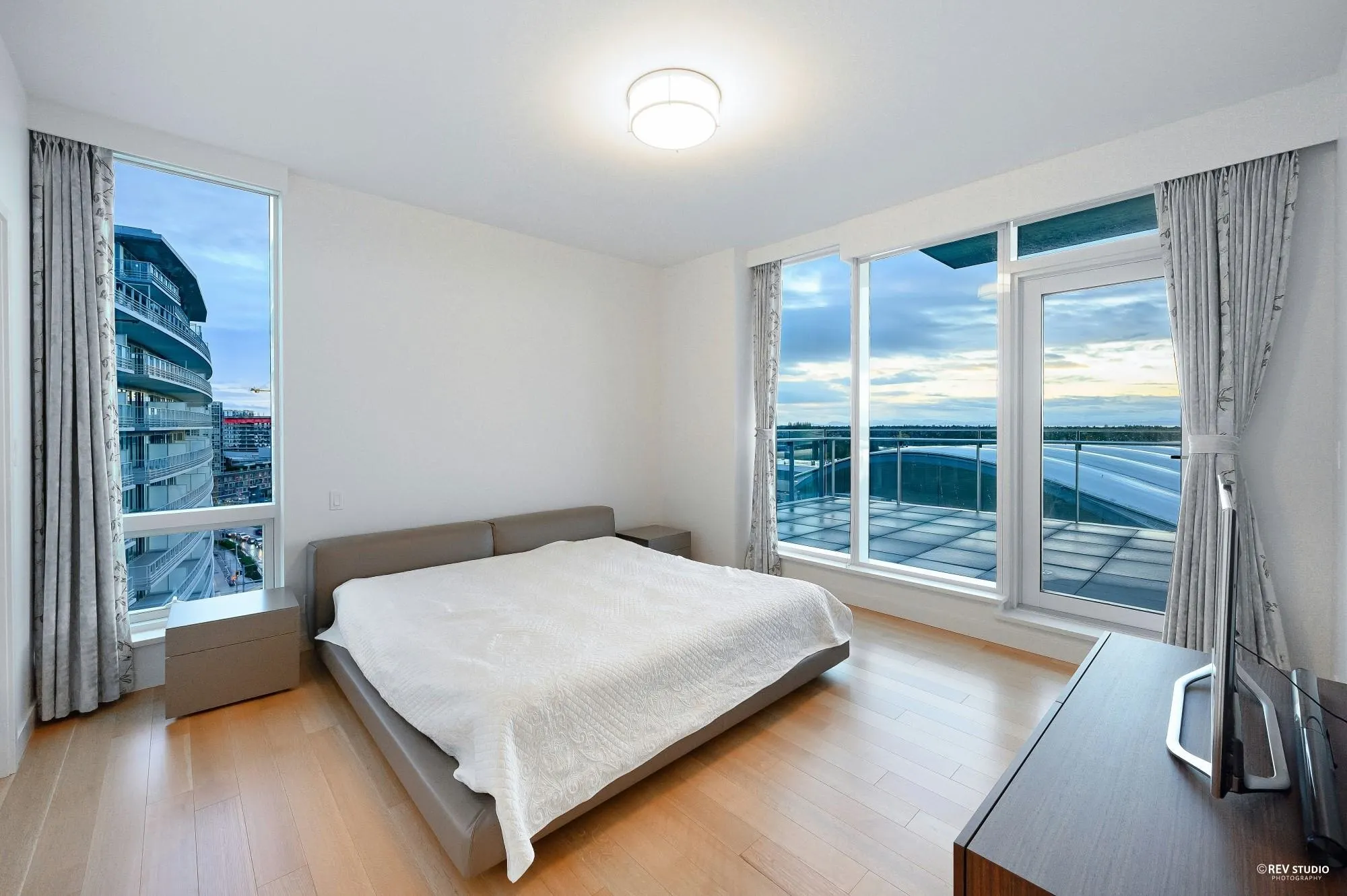 1003 6611 Pearson Way