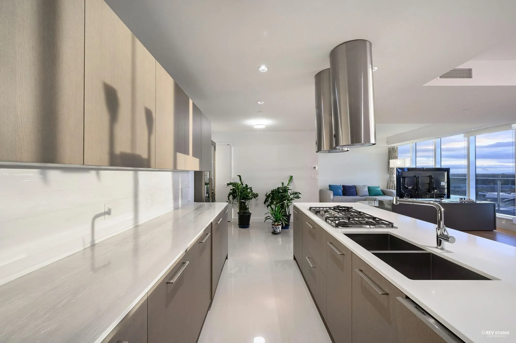 1003 6611 Pearson Way