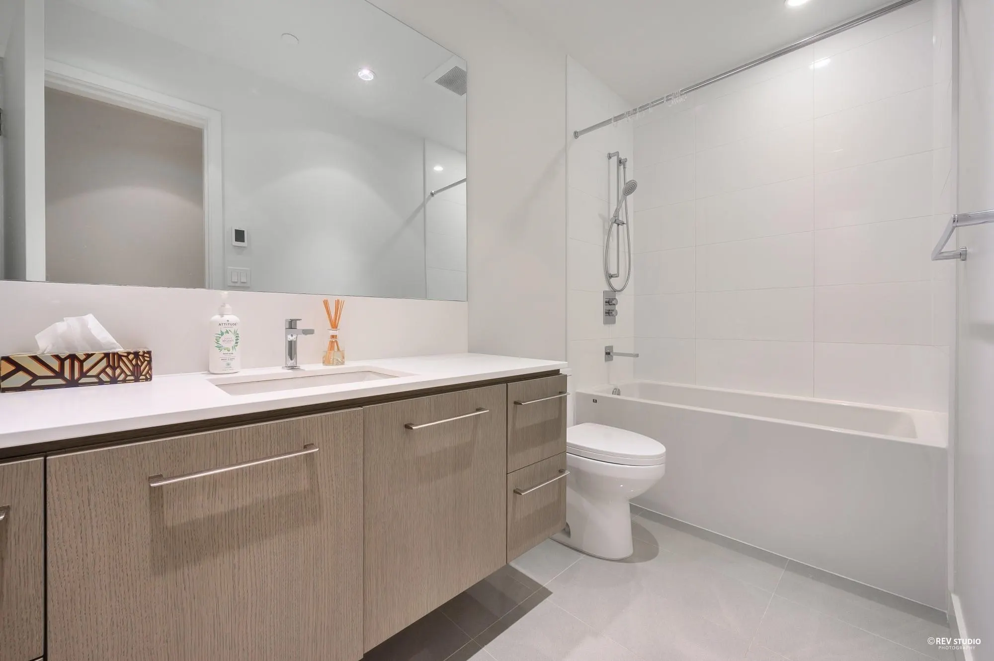 1003 6611 Pearson Way