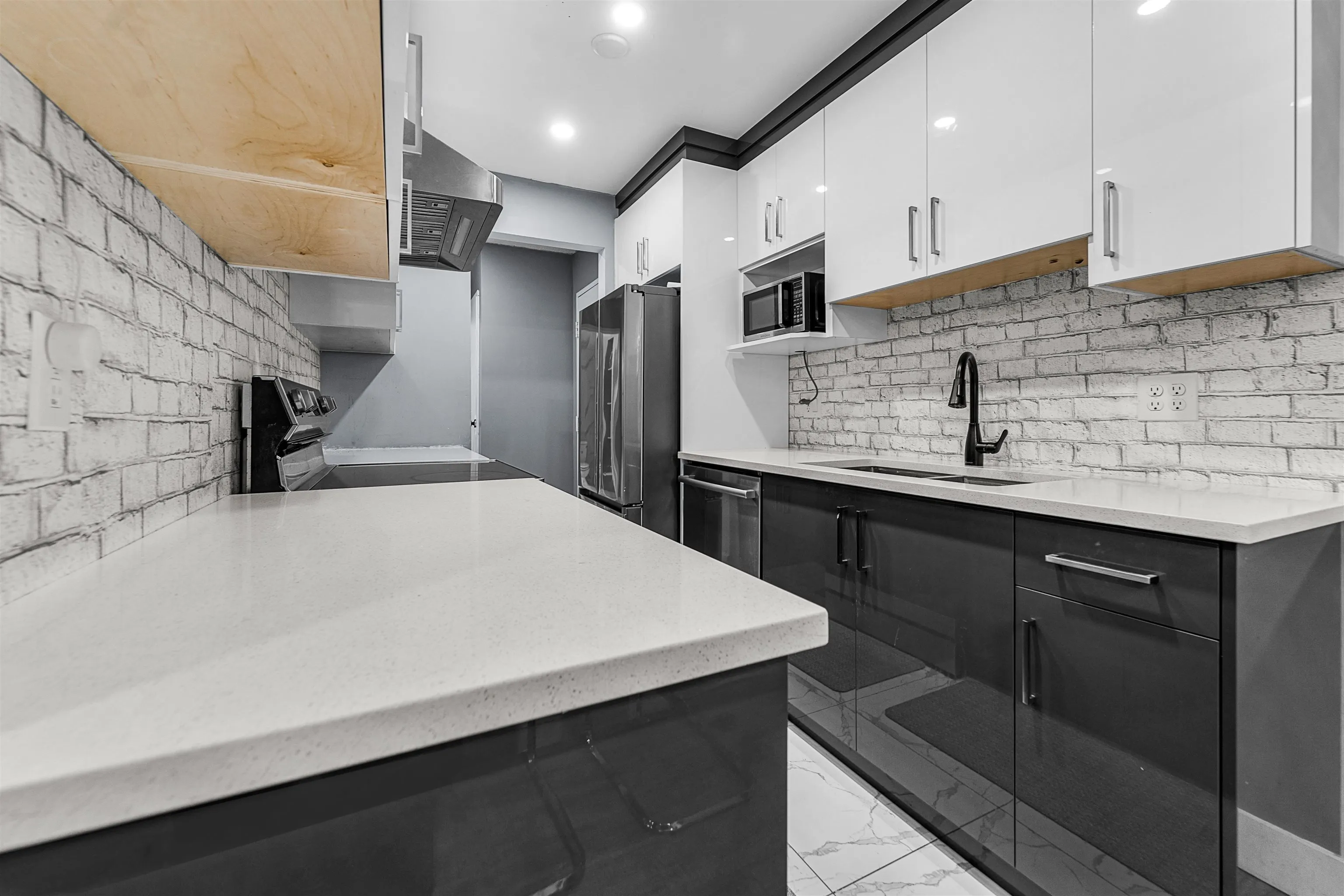 312 10061 150 Street