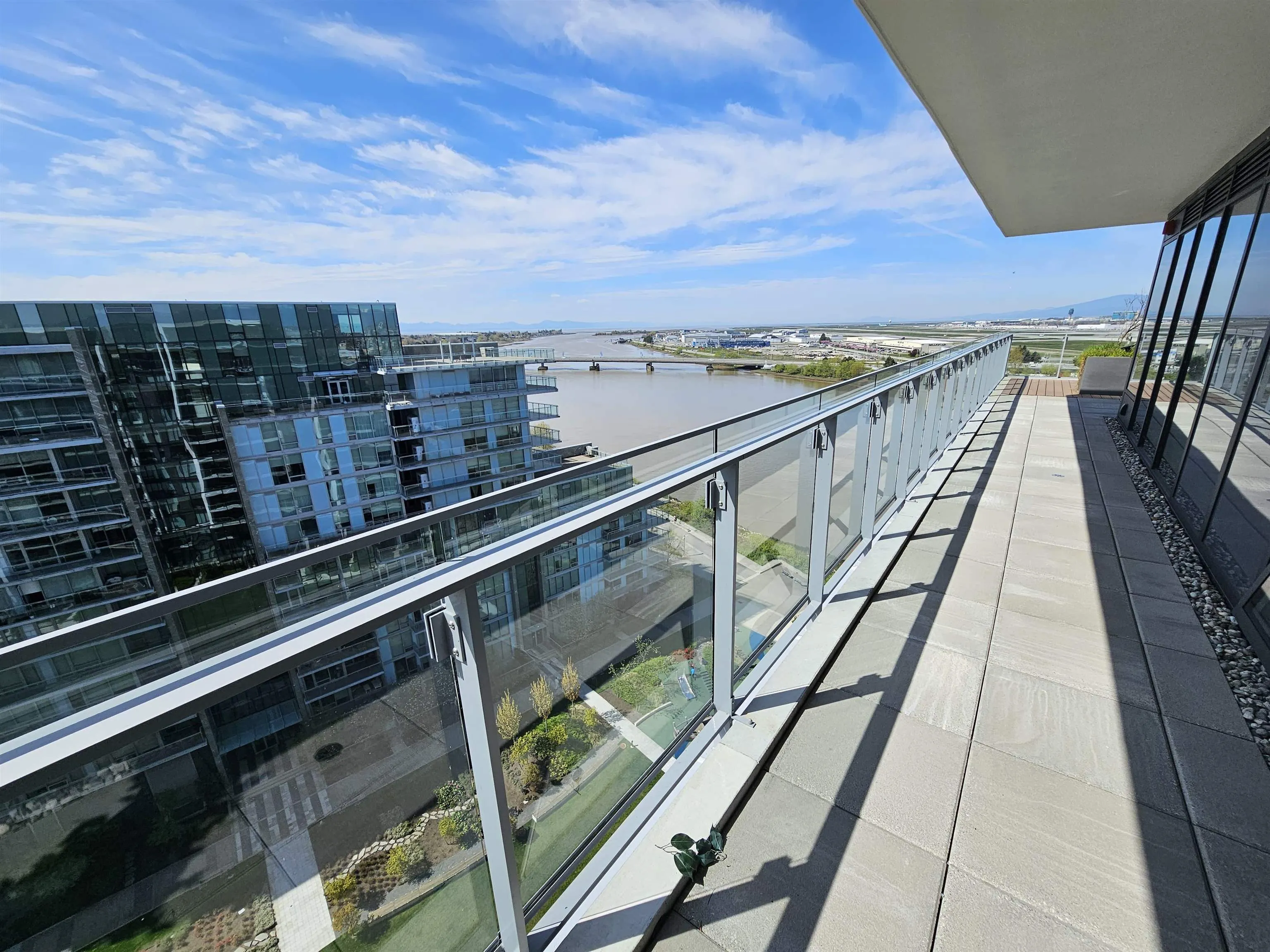 1201 6811 Pearson Way