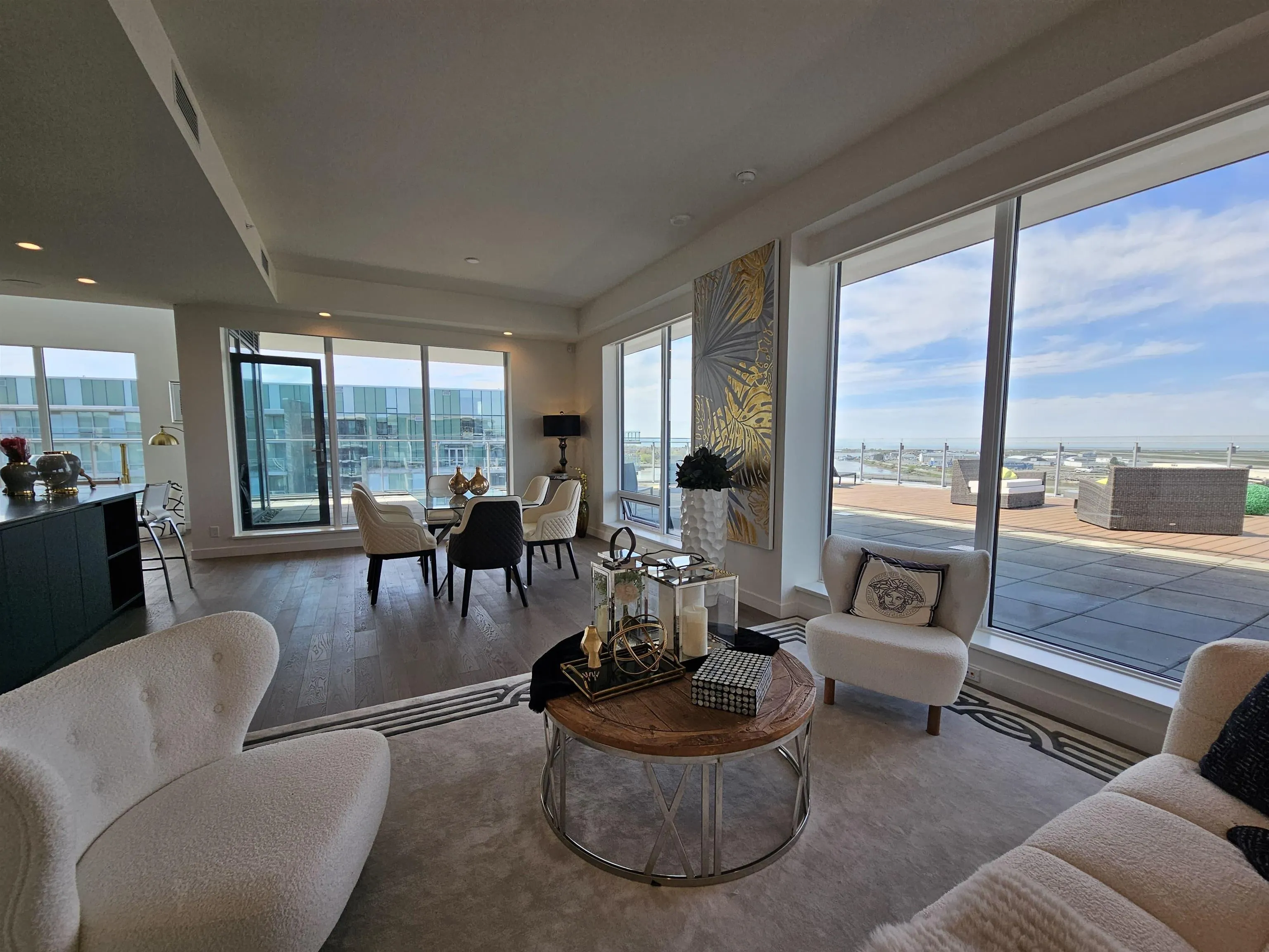 1201 6811 Pearson Way