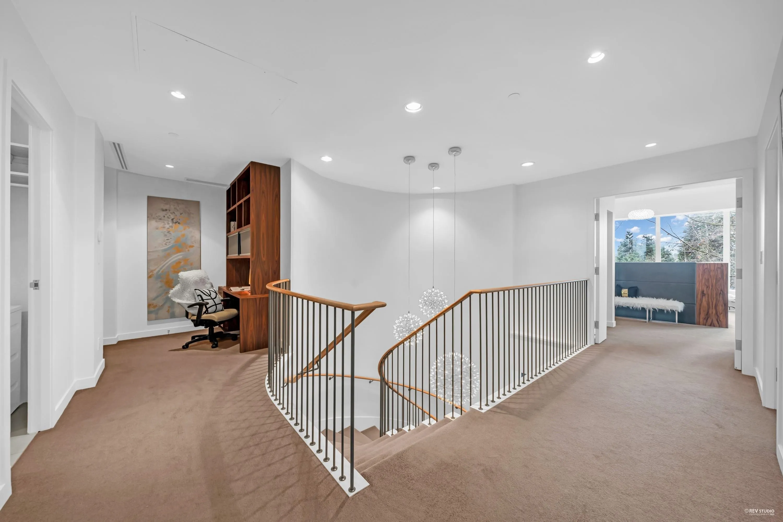104 1139 W Cordova Street