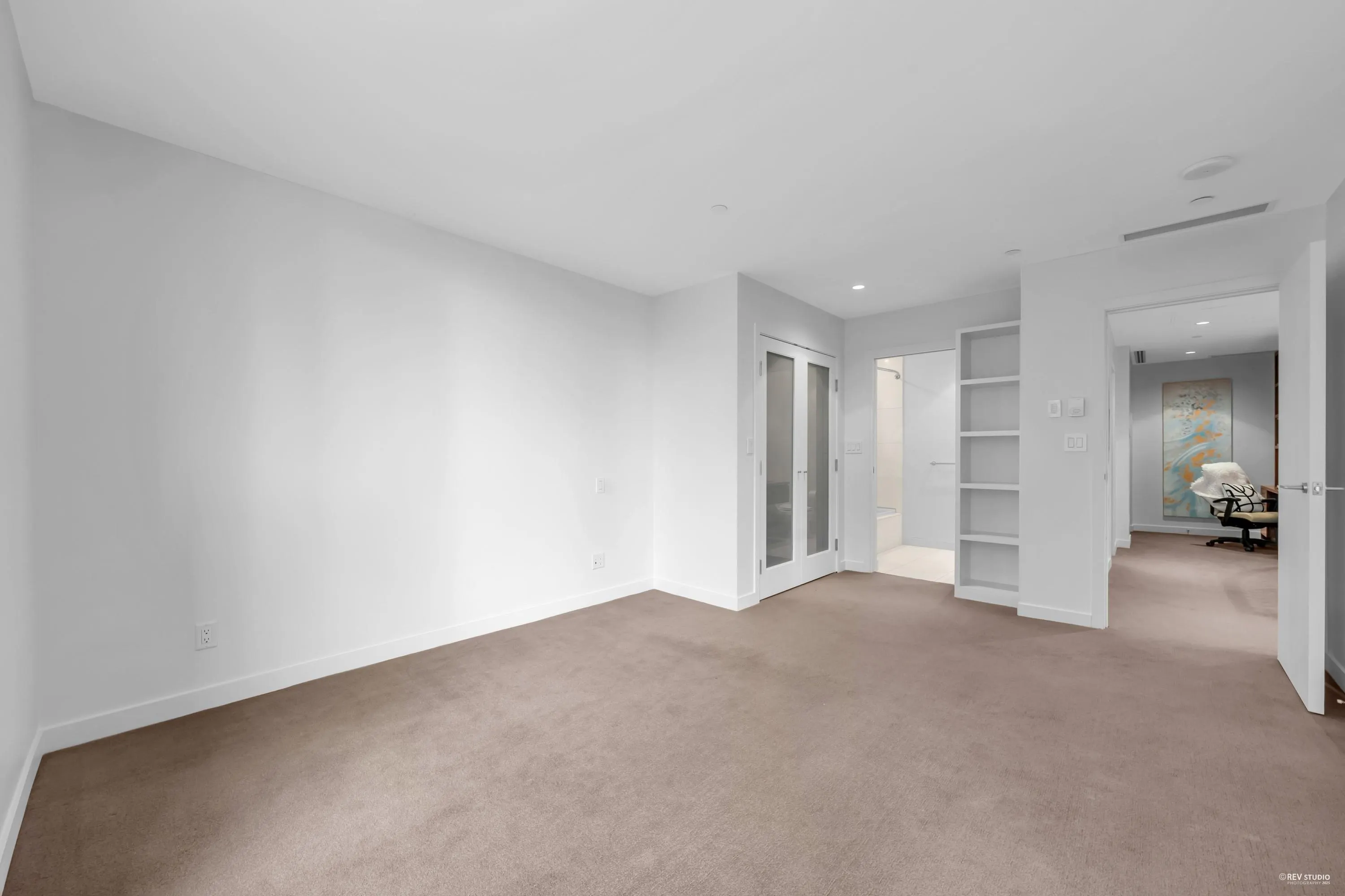 104 1139 W Cordova Street