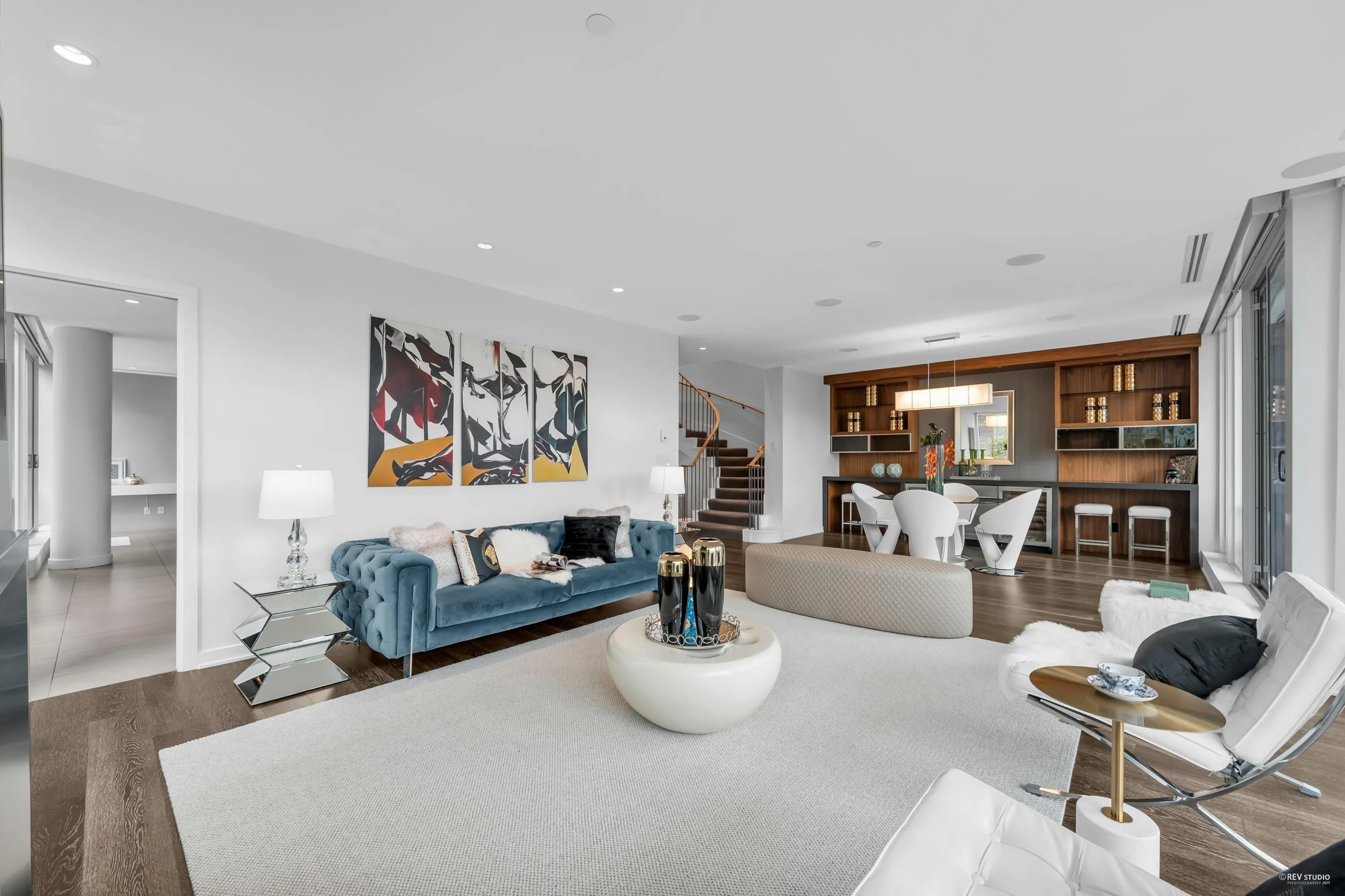 104 1139 W Cordova Street