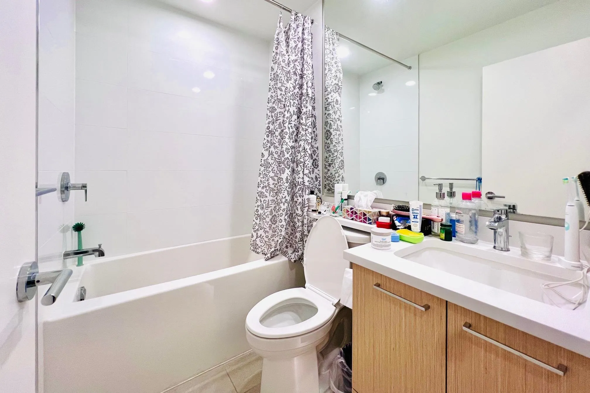209 7588 16th Street