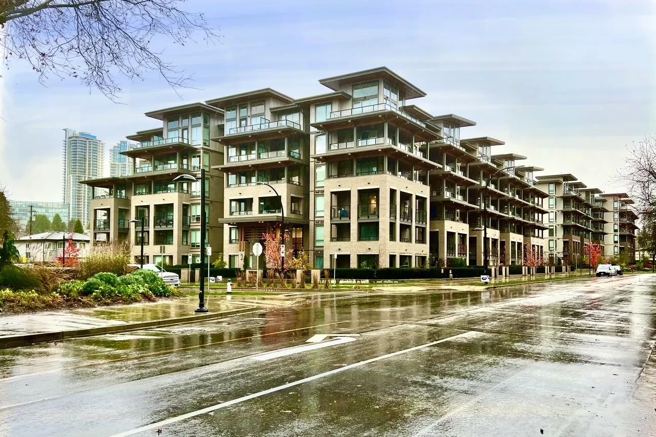 209 7588 16th Street