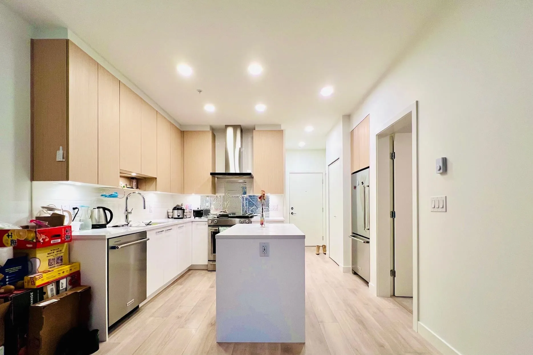209 7588 16th Street