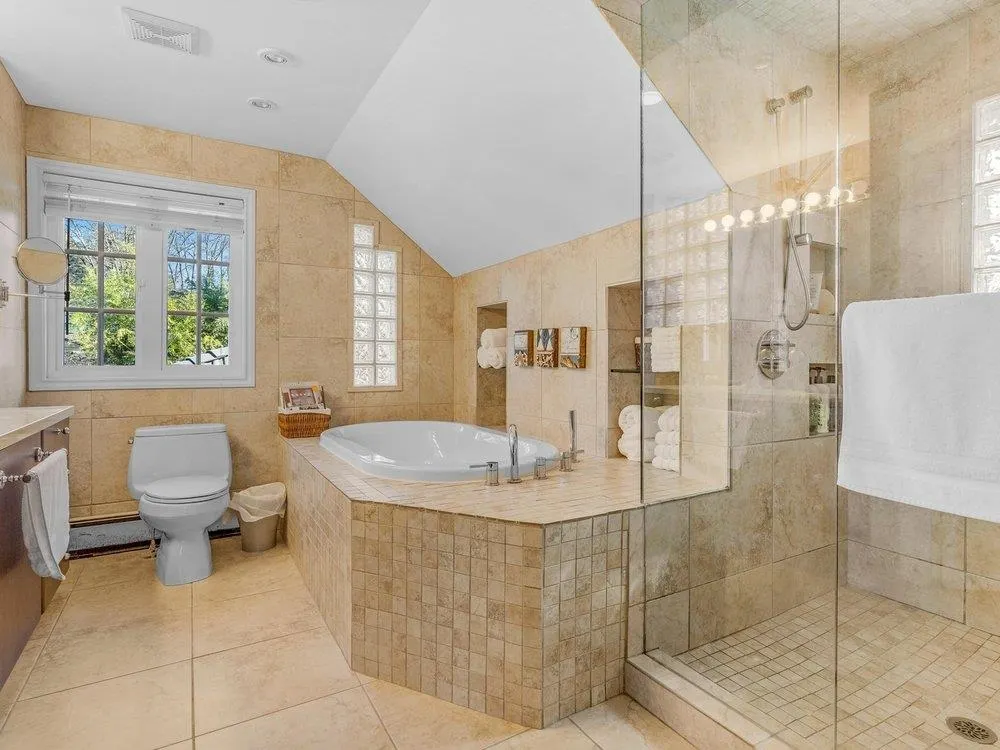 4362 Angus Drive