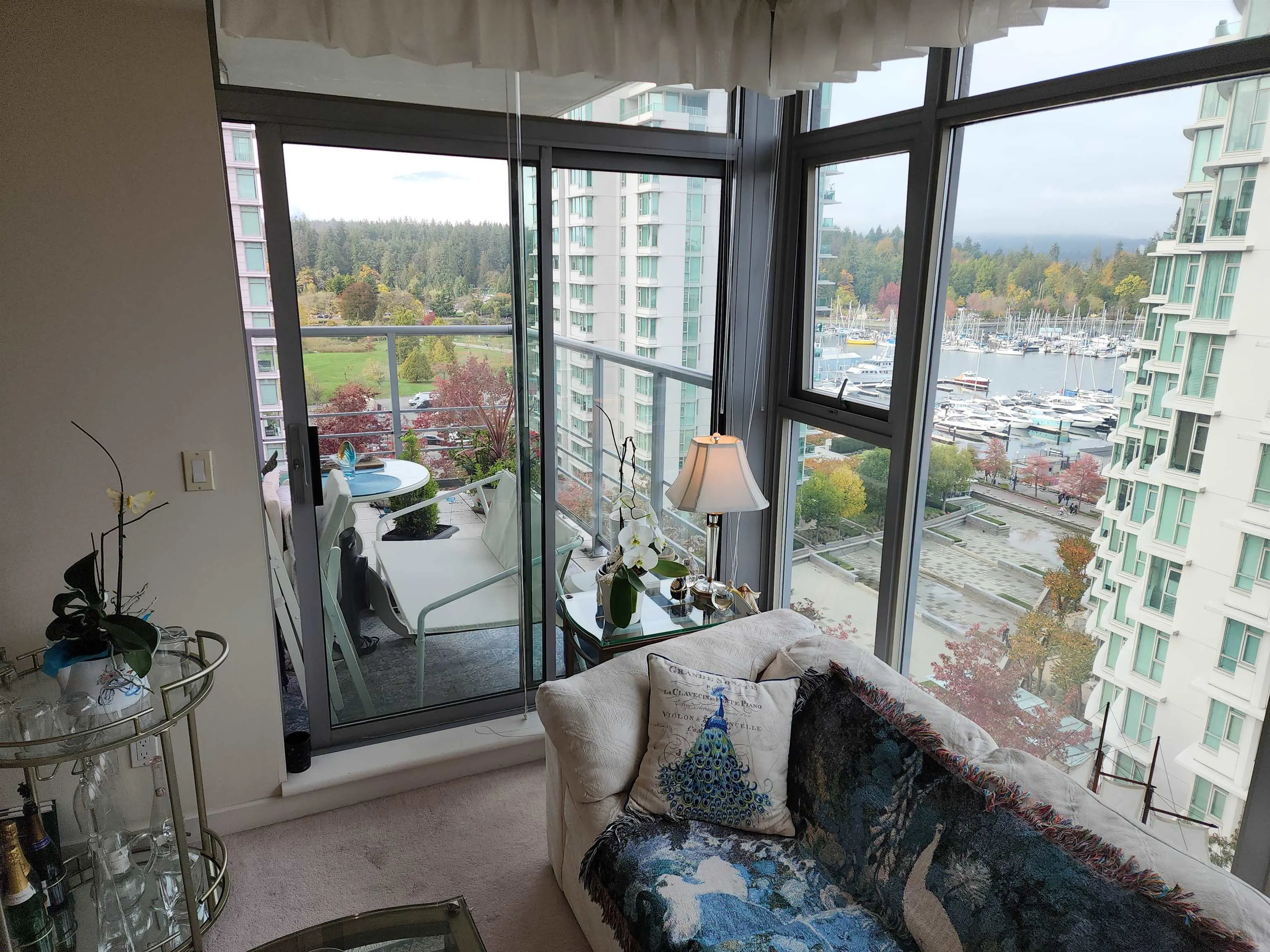 1002 1710 Bayshore Drive