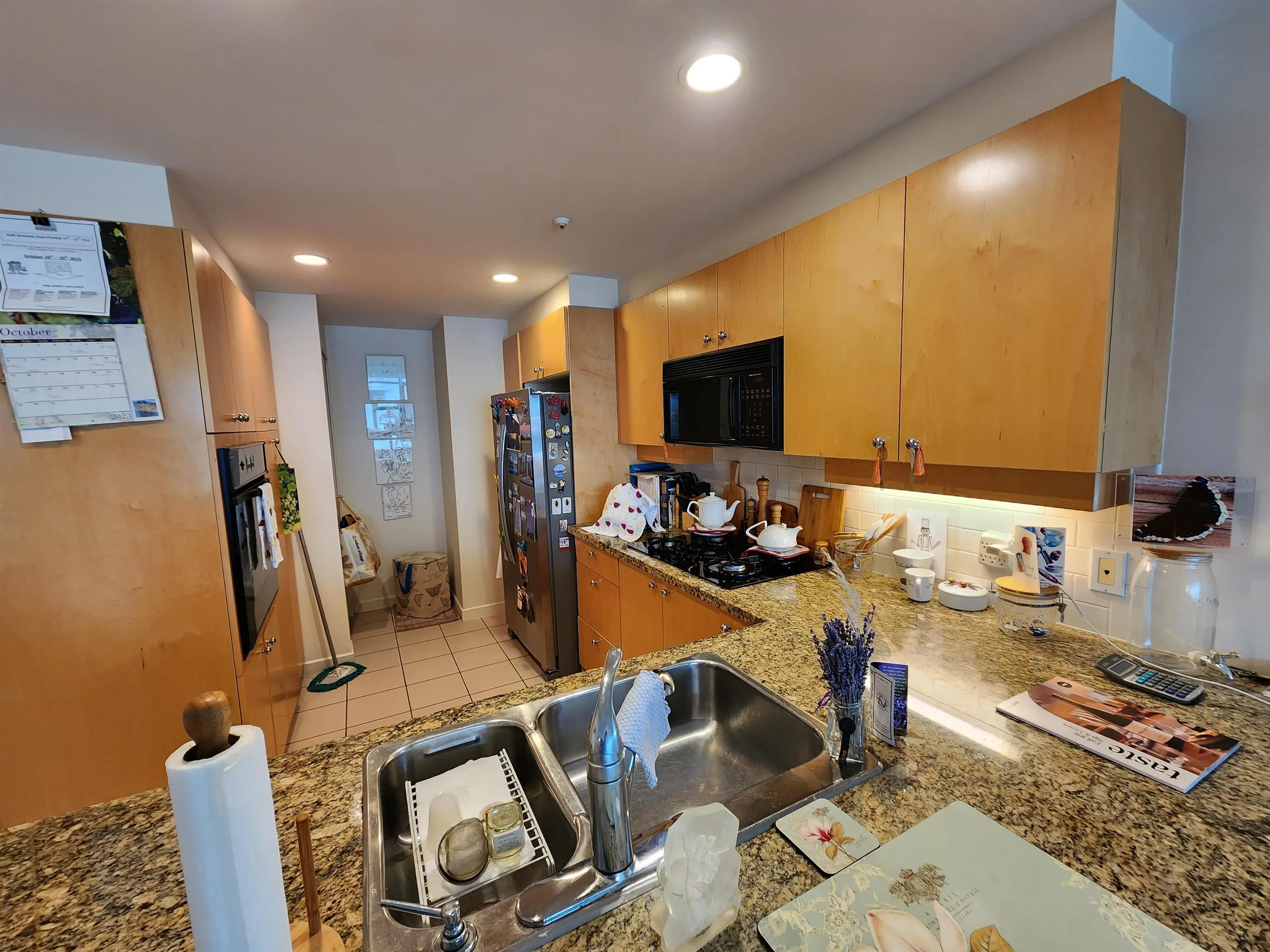 1002 1710 Bayshore Drive