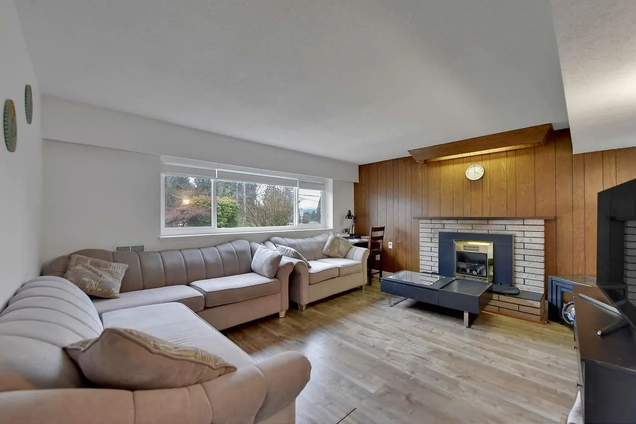 11140 Partridge Crescent