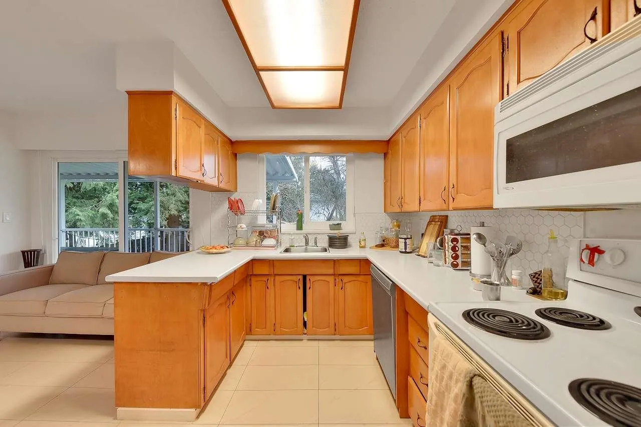 11140 Partridge Crescent