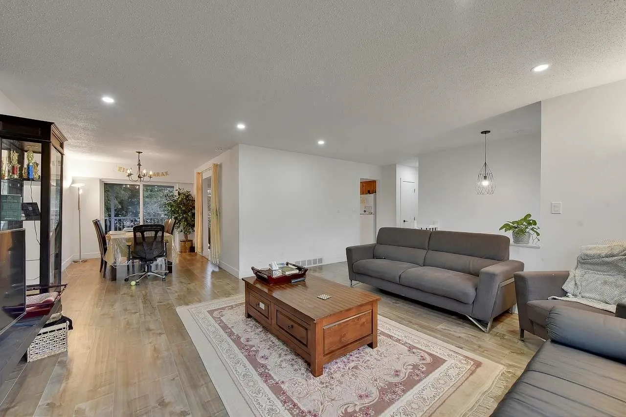 11140 Partridge Crescent