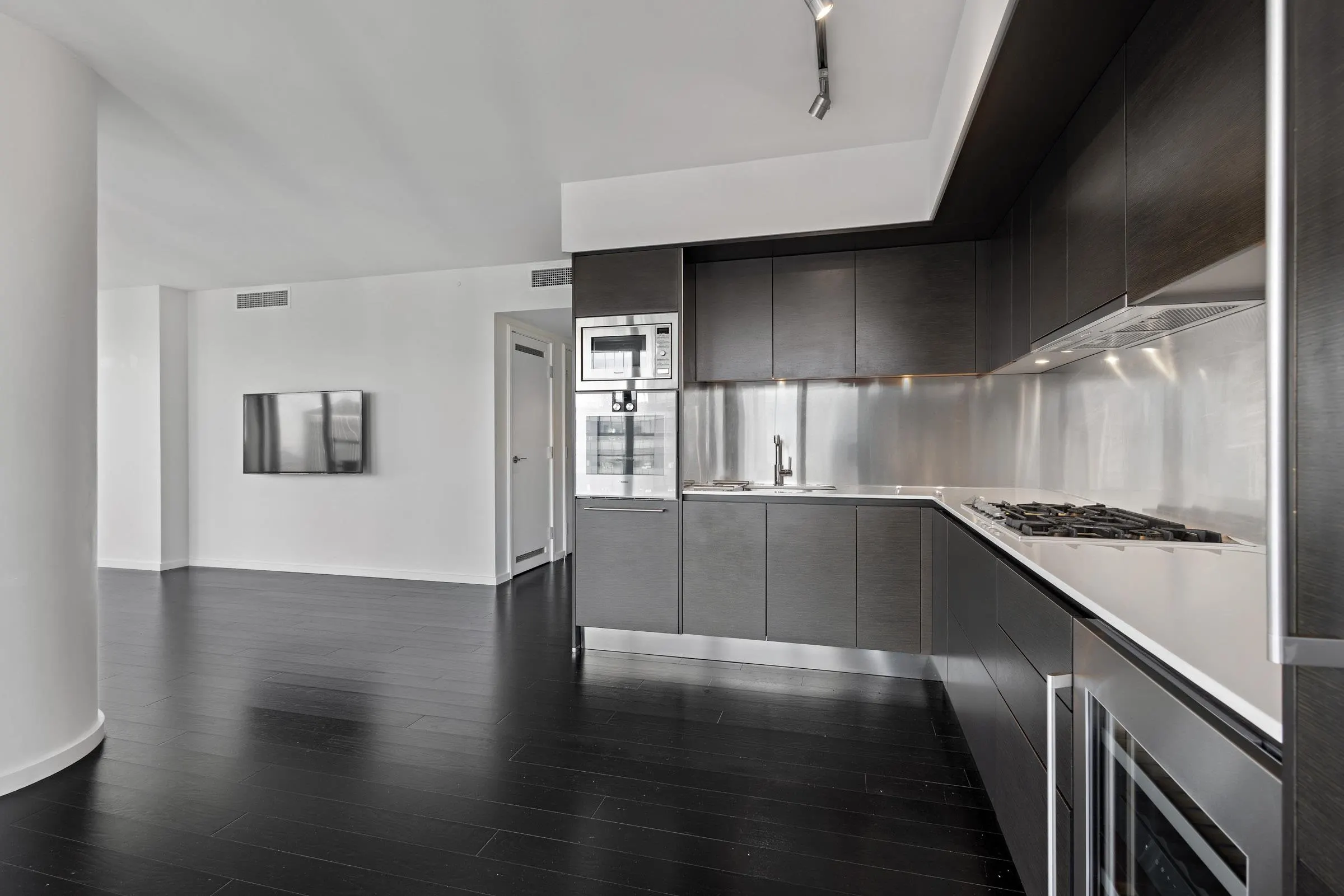 3507 1151 W Georgia Street