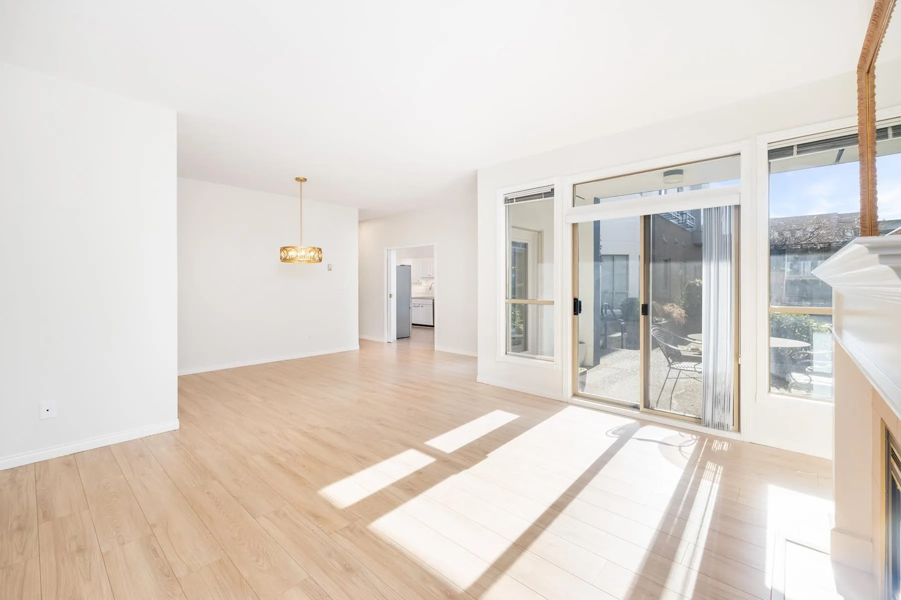 105 1221 Johnston Road