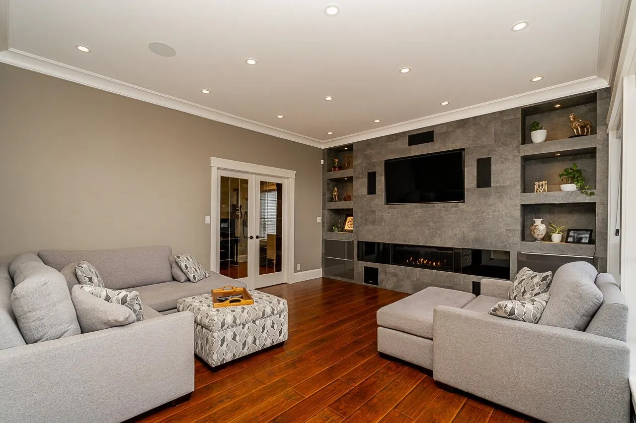 75 Timbercrest Drive