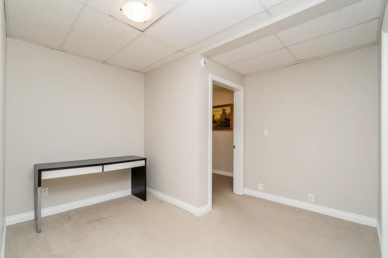 75 Timbercrest Drive