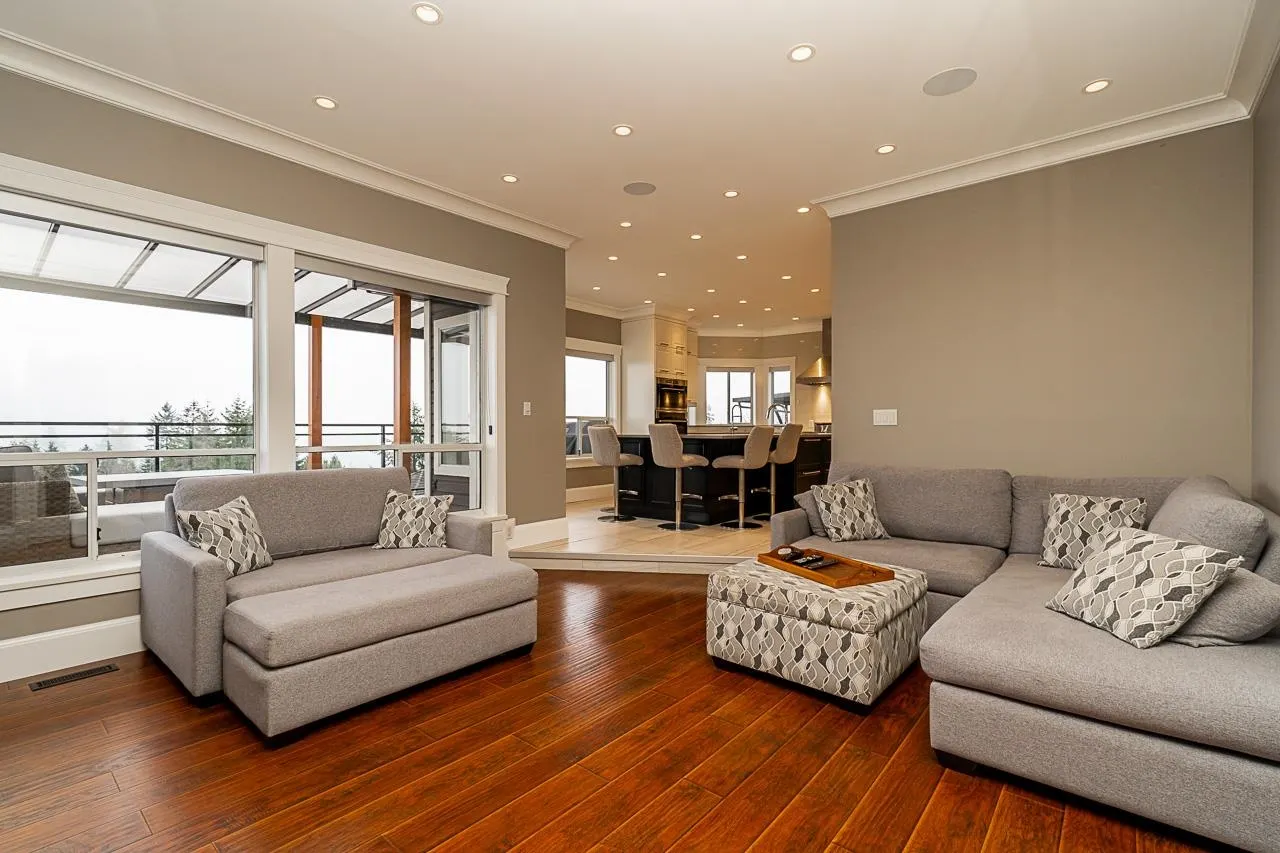 75 Timbercrest Drive