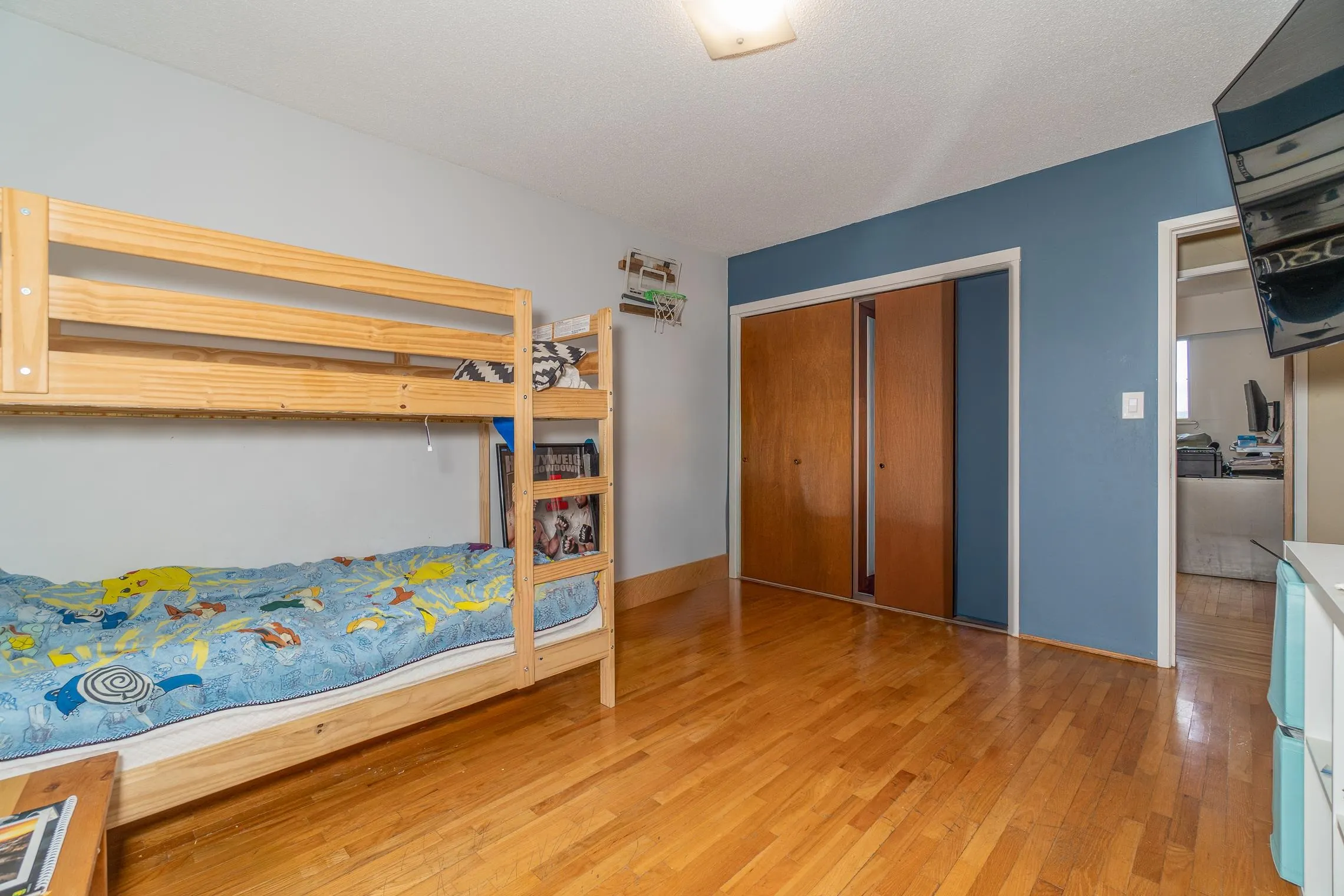 6460 Azure Road