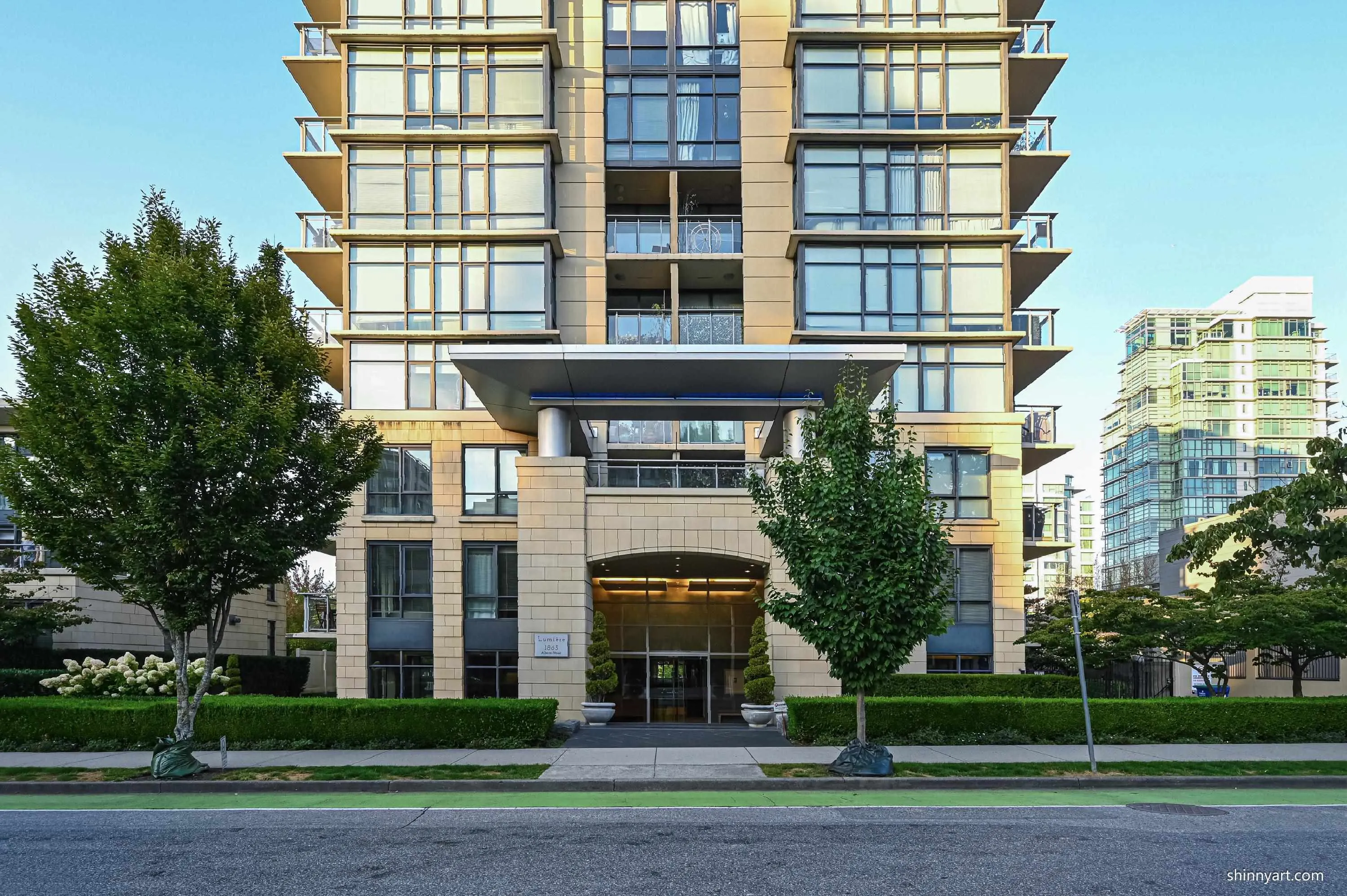 1602 1863 Alberni Street