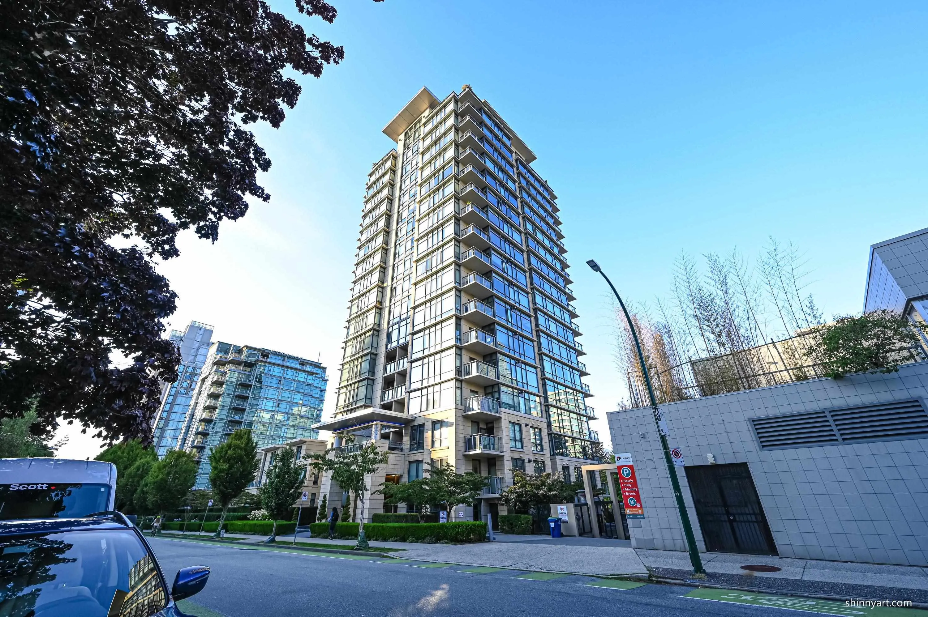 1602 1863 Alberni Street