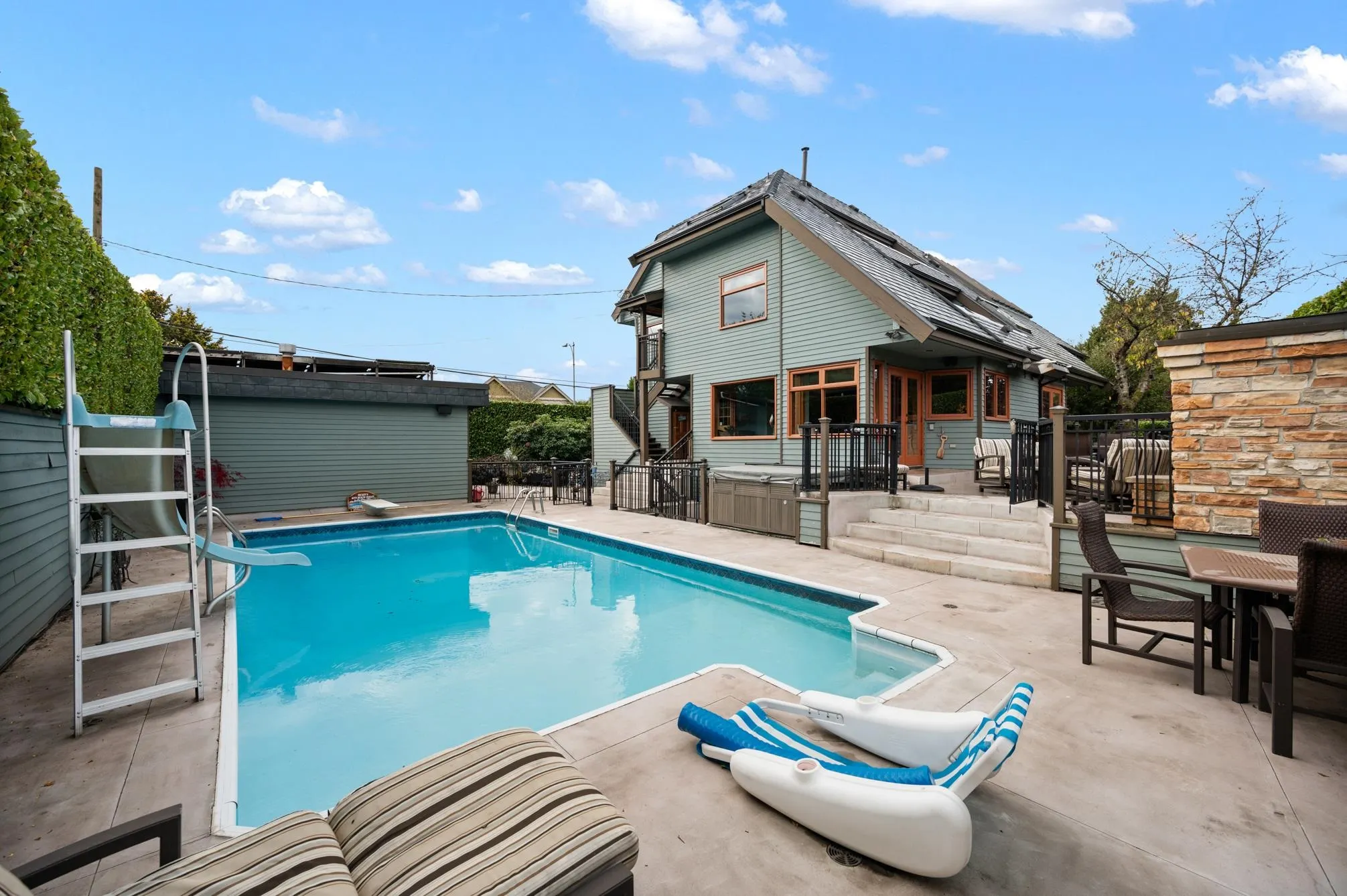 3850 Point Grey Road