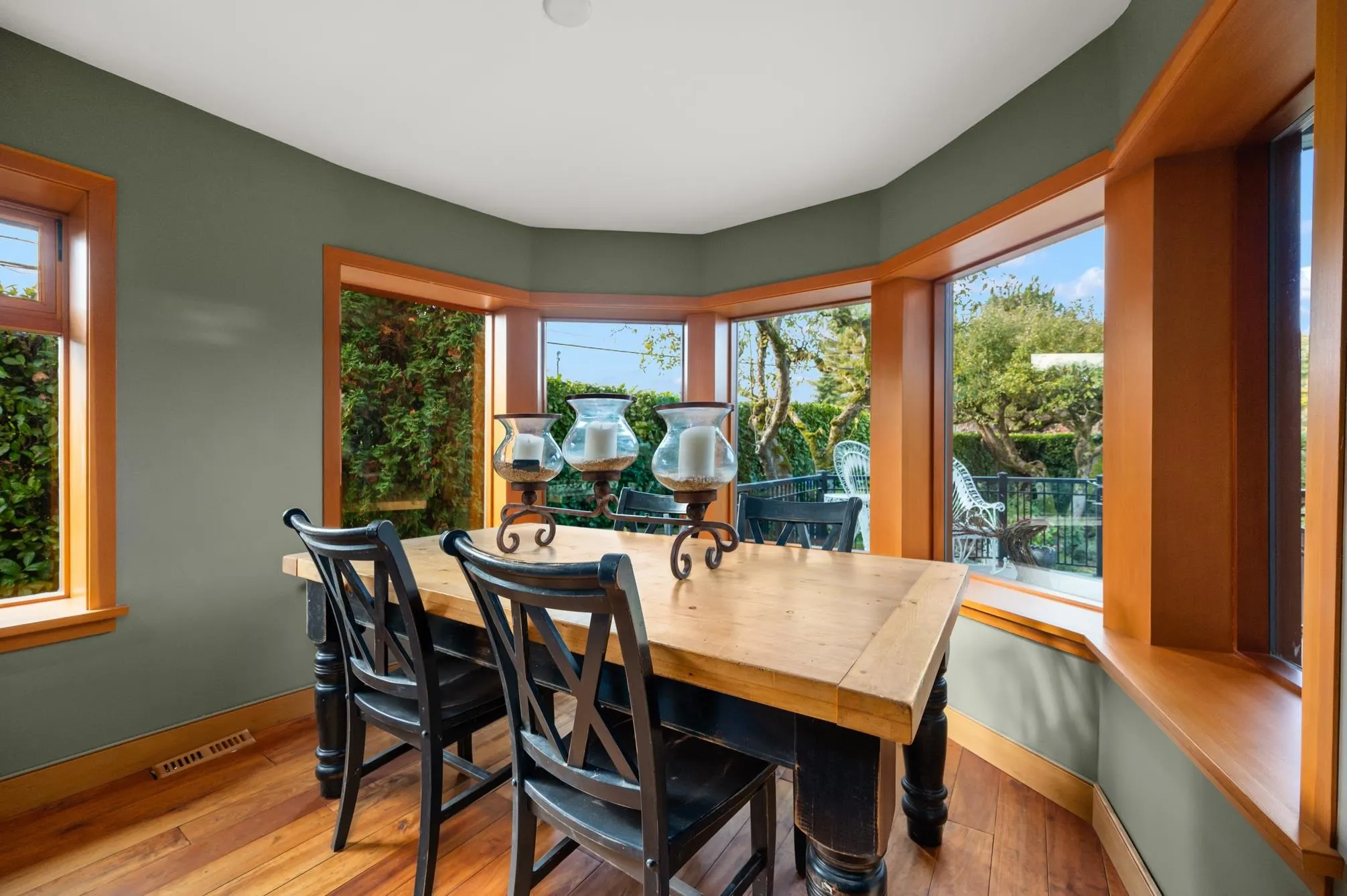 3850 Point Grey Road
